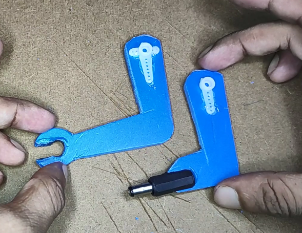 Build Your Own AI Assistant Robot Using Arduino & Python