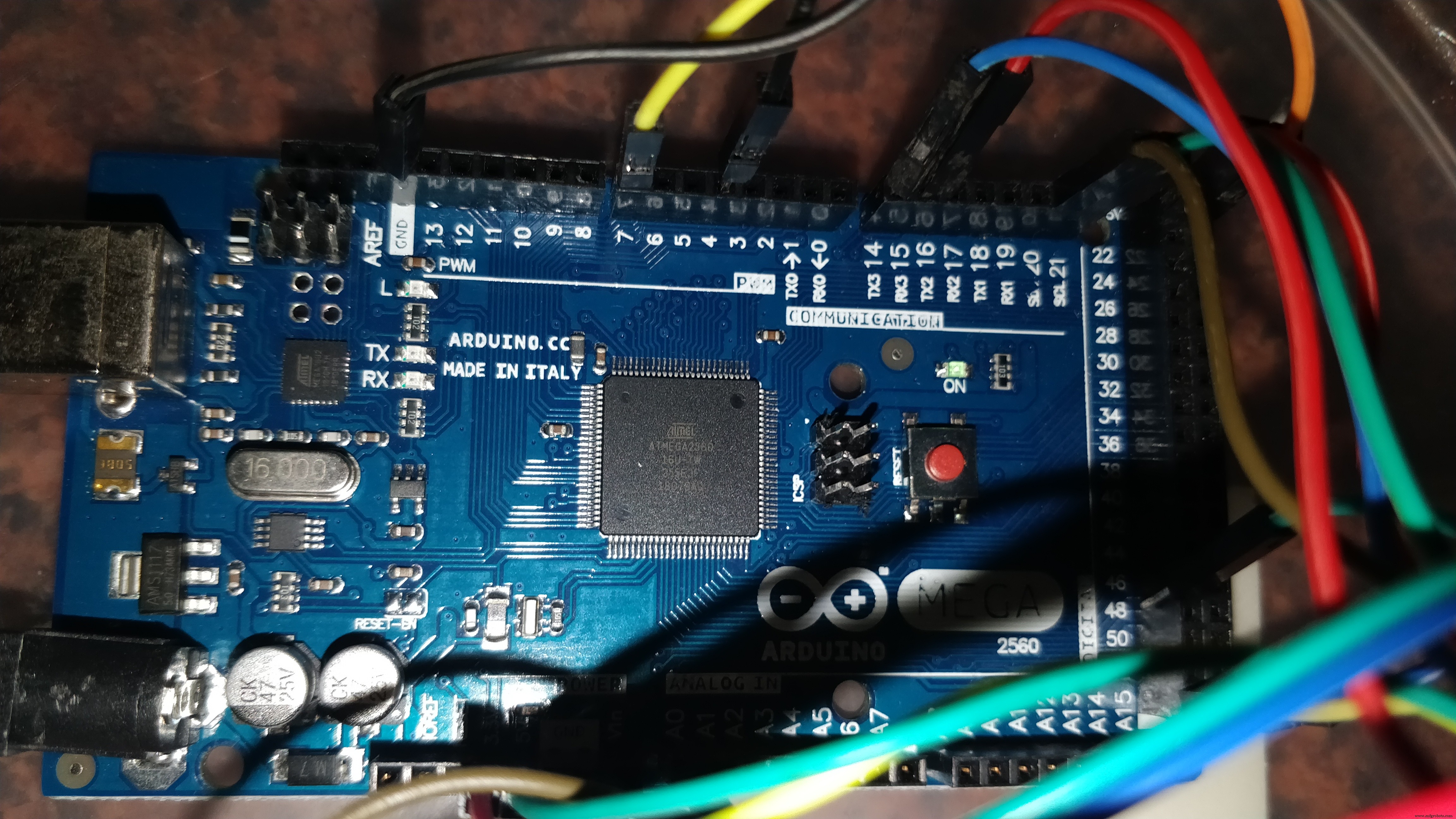 Industrial IoT Monitoring: Essential Hardware Components and Setup Guide
