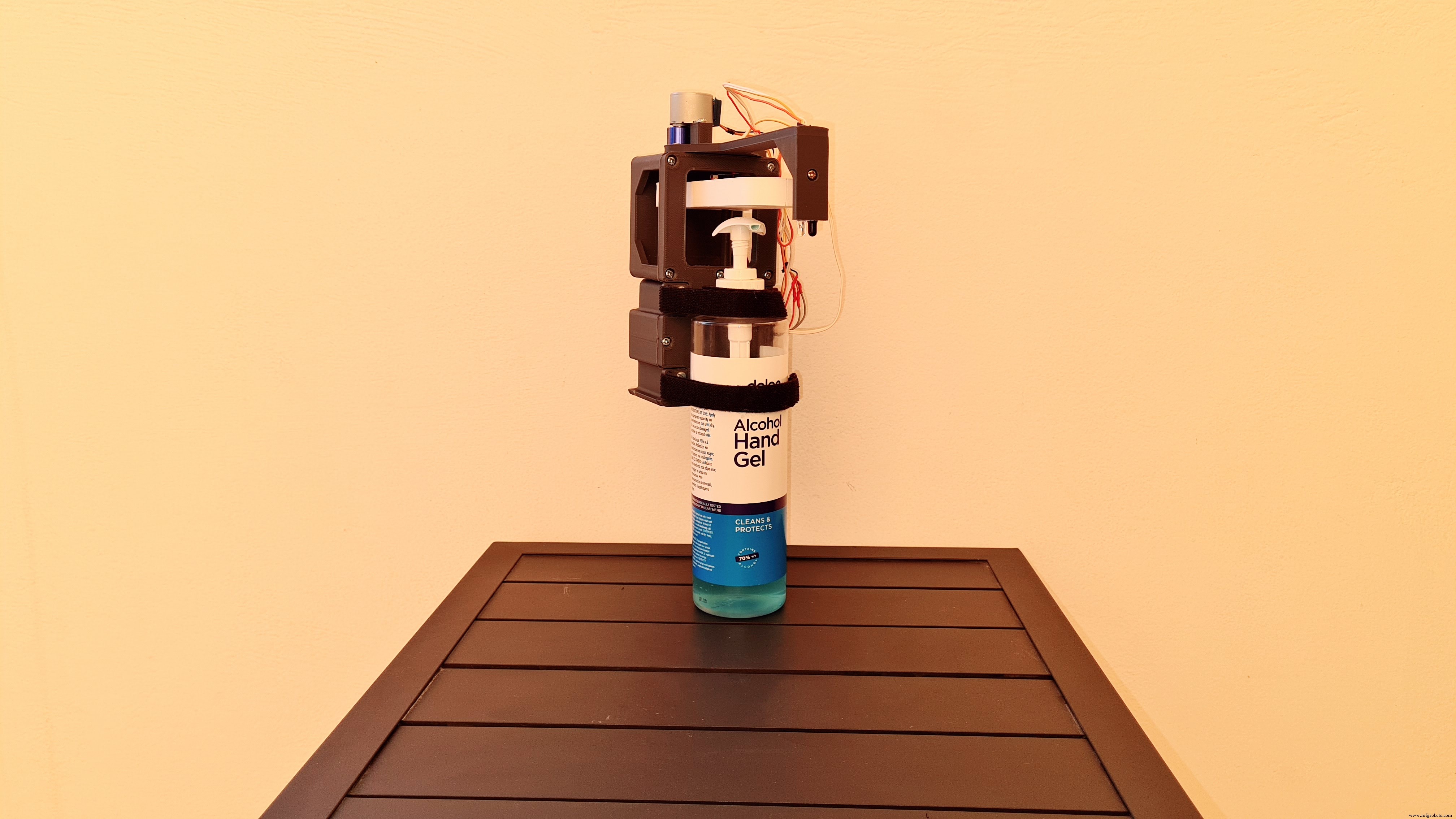 Smart Automatic Hand Sanitizer – Effortless Hygiene with Arduino-Controlled System