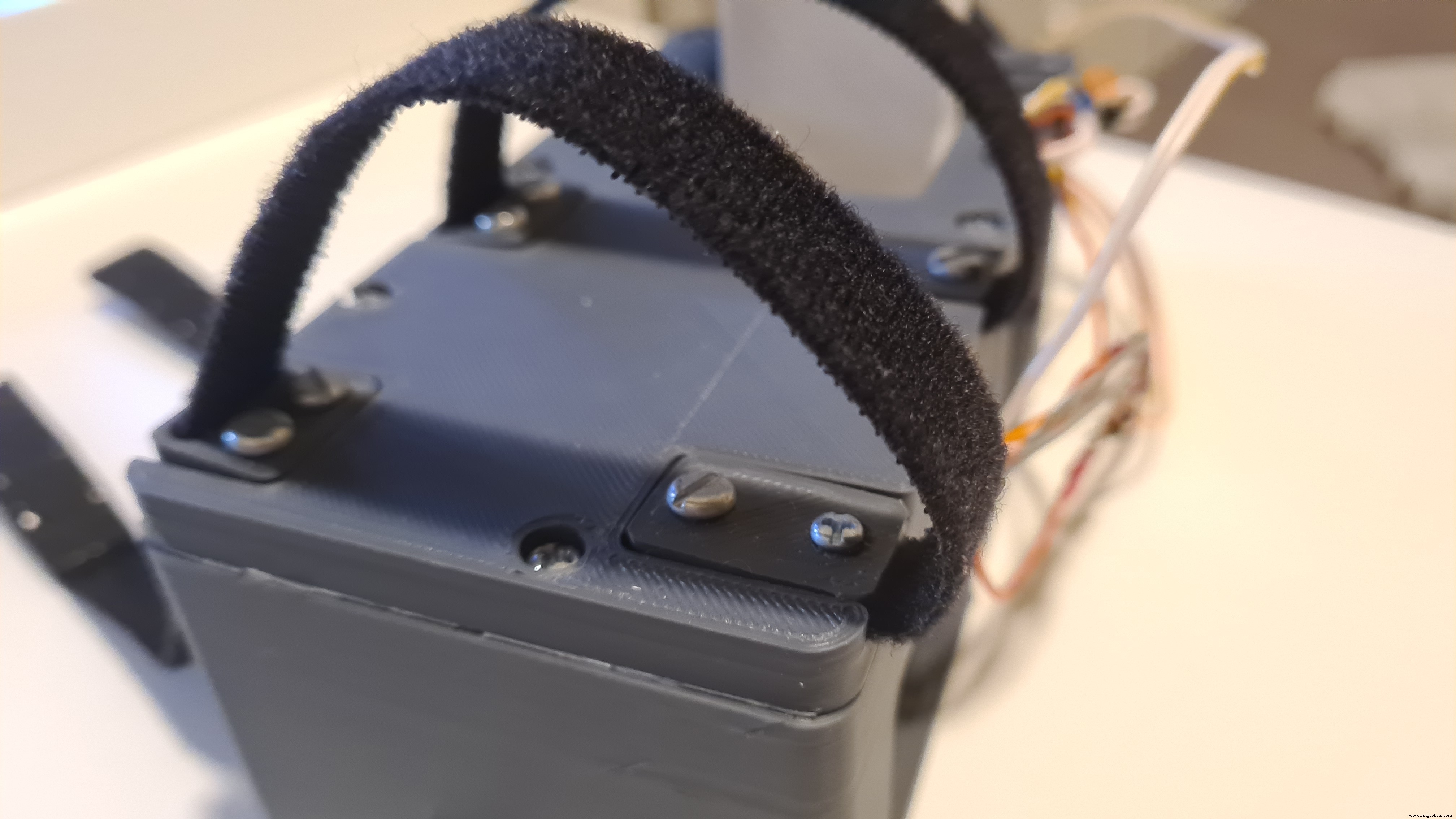 Smart Automatic Hand Sanitizer – Effortless Hygiene with Arduino-Controlled System