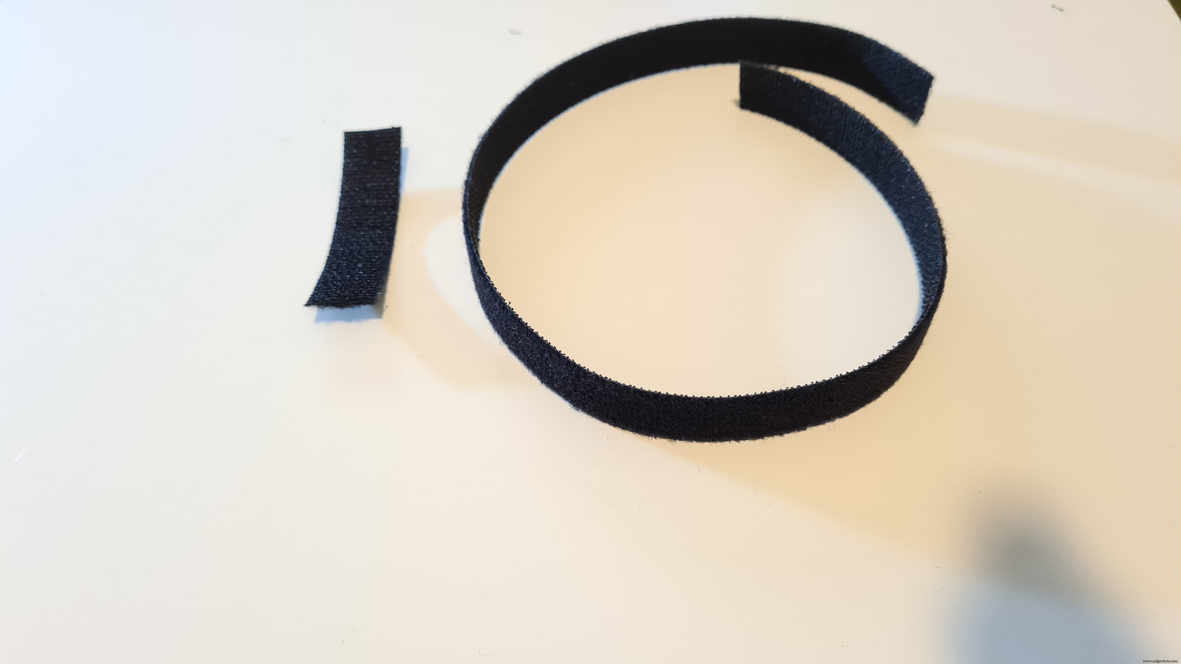 Smart Automatic Hand Sanitizer – Effortless Hygiene with Arduino-Controlled System