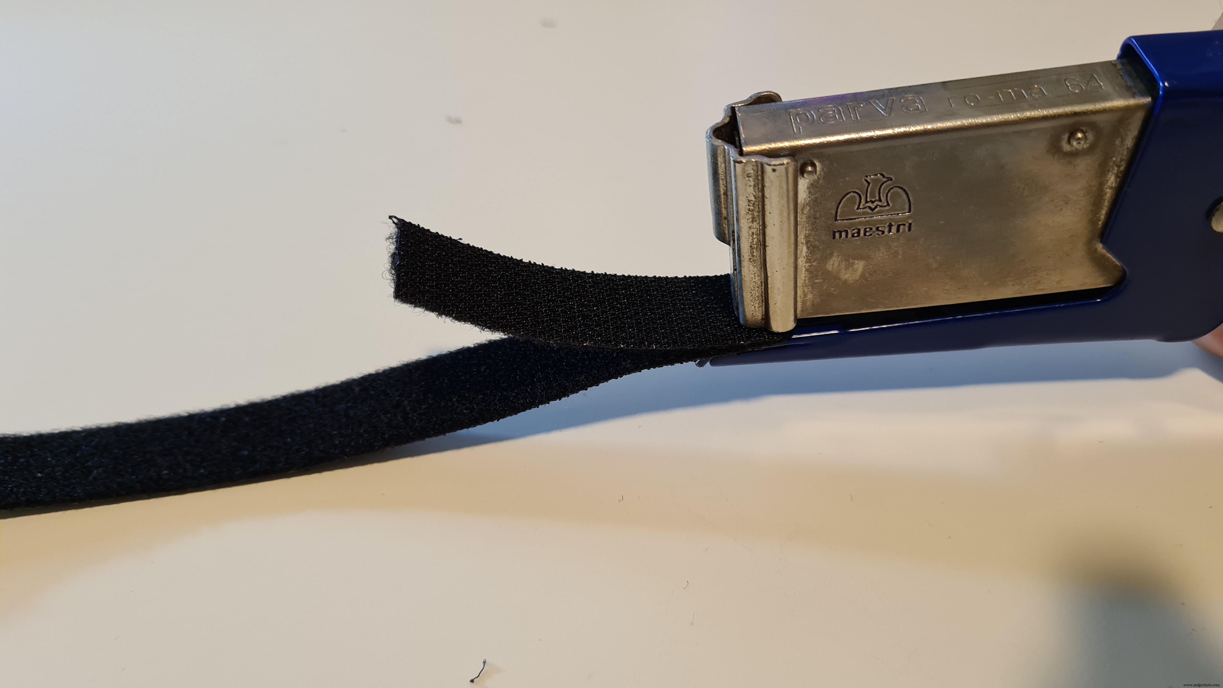 Smart Automatic Hand Sanitizer – Effortless Hygiene with Arduino-Controlled System