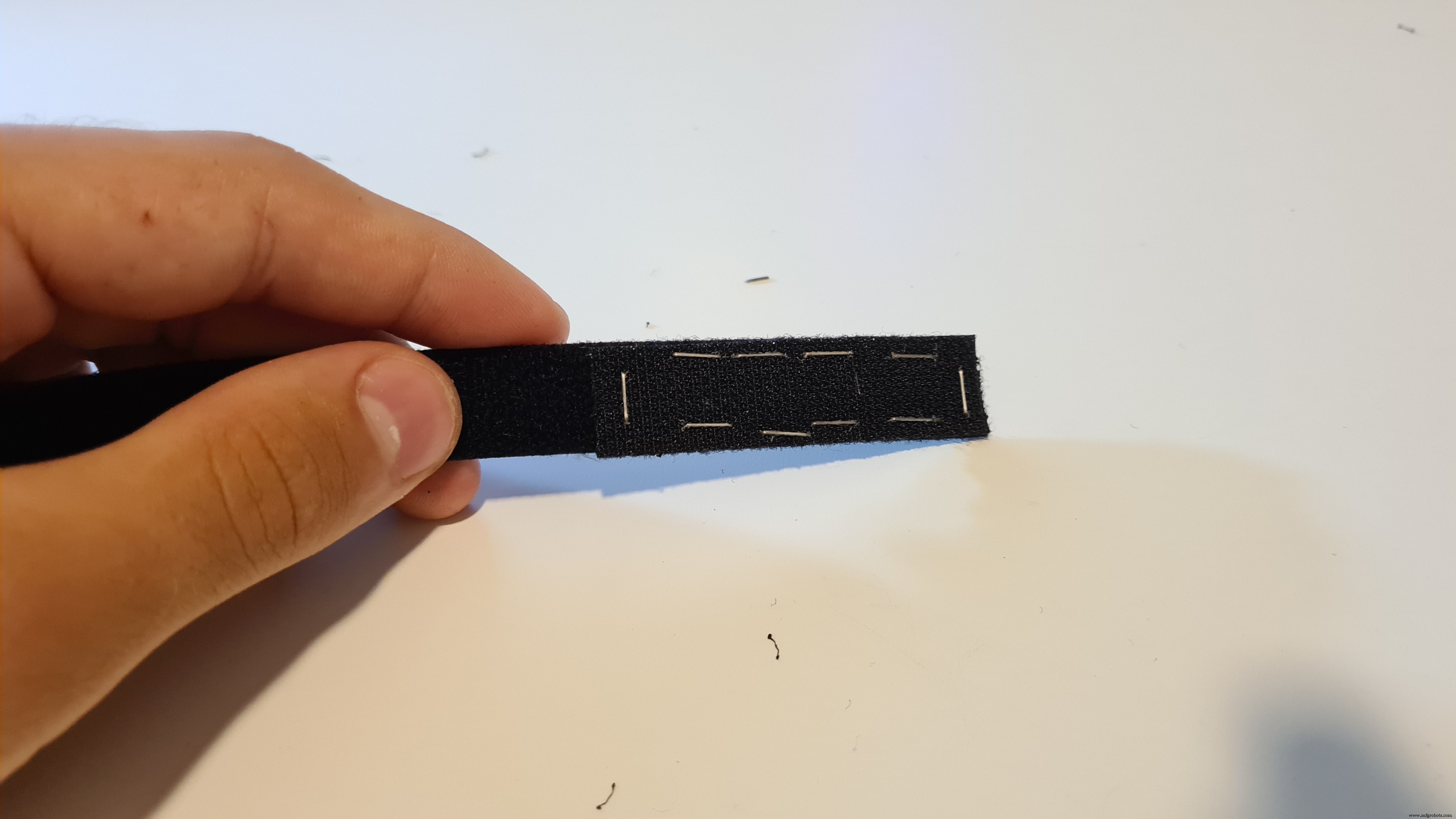 Smart Automatic Hand Sanitizer – Effortless Hygiene with Arduino-Controlled System