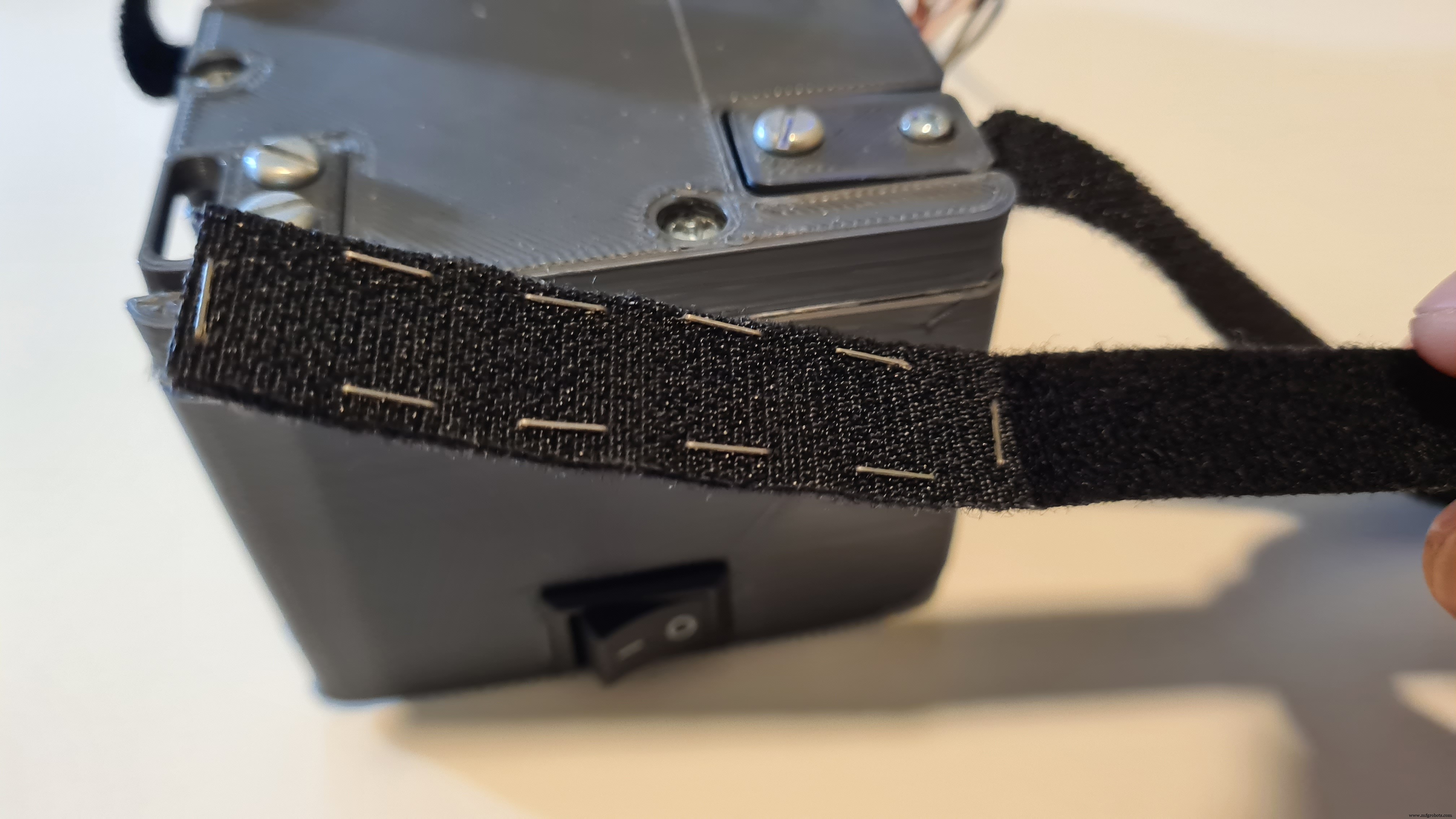 Smart Automatic Hand Sanitizer – Effortless Hygiene with Arduino-Controlled System