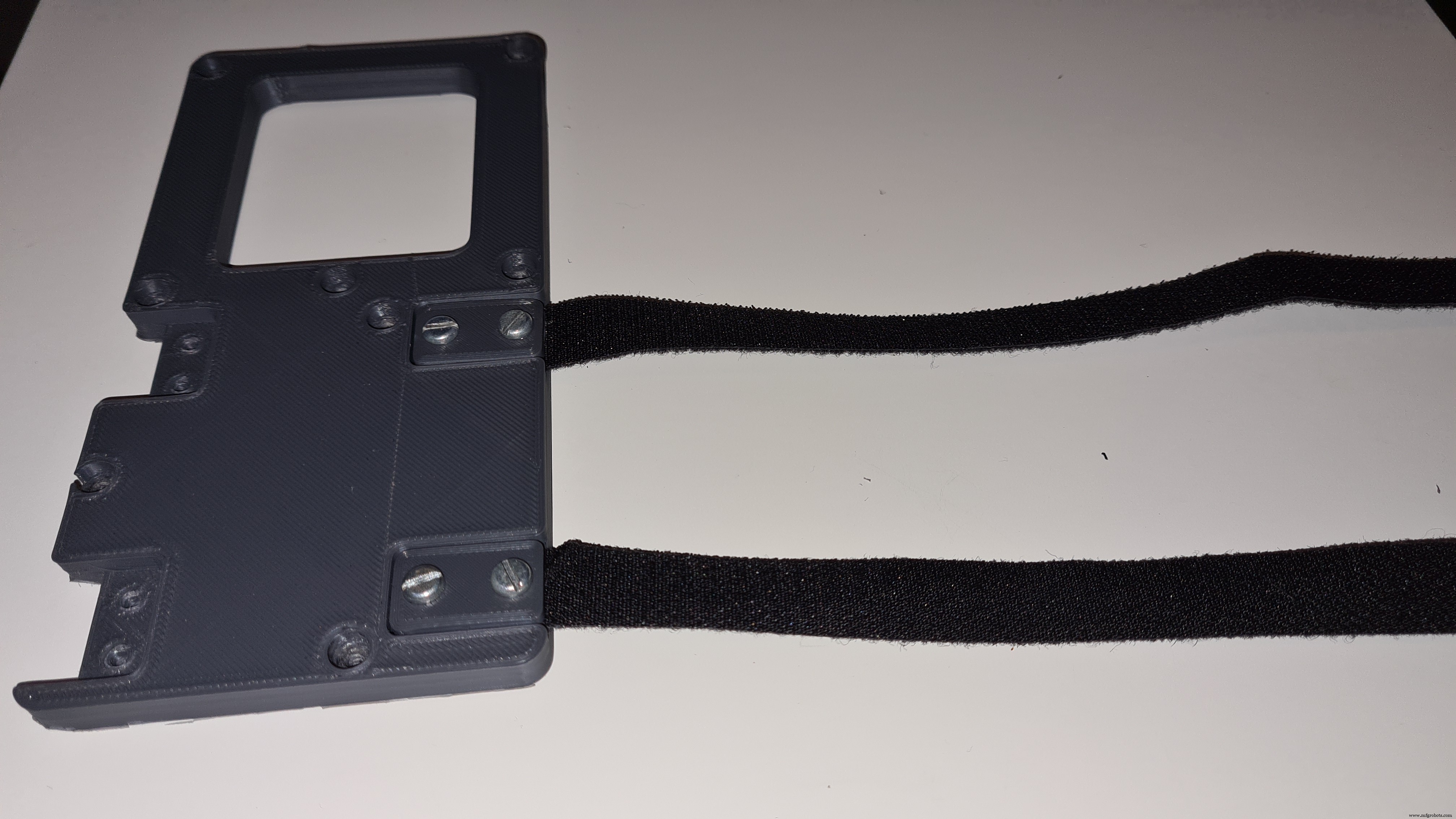 Smart Automatic Hand Sanitizer – Effortless Hygiene with Arduino-Controlled System