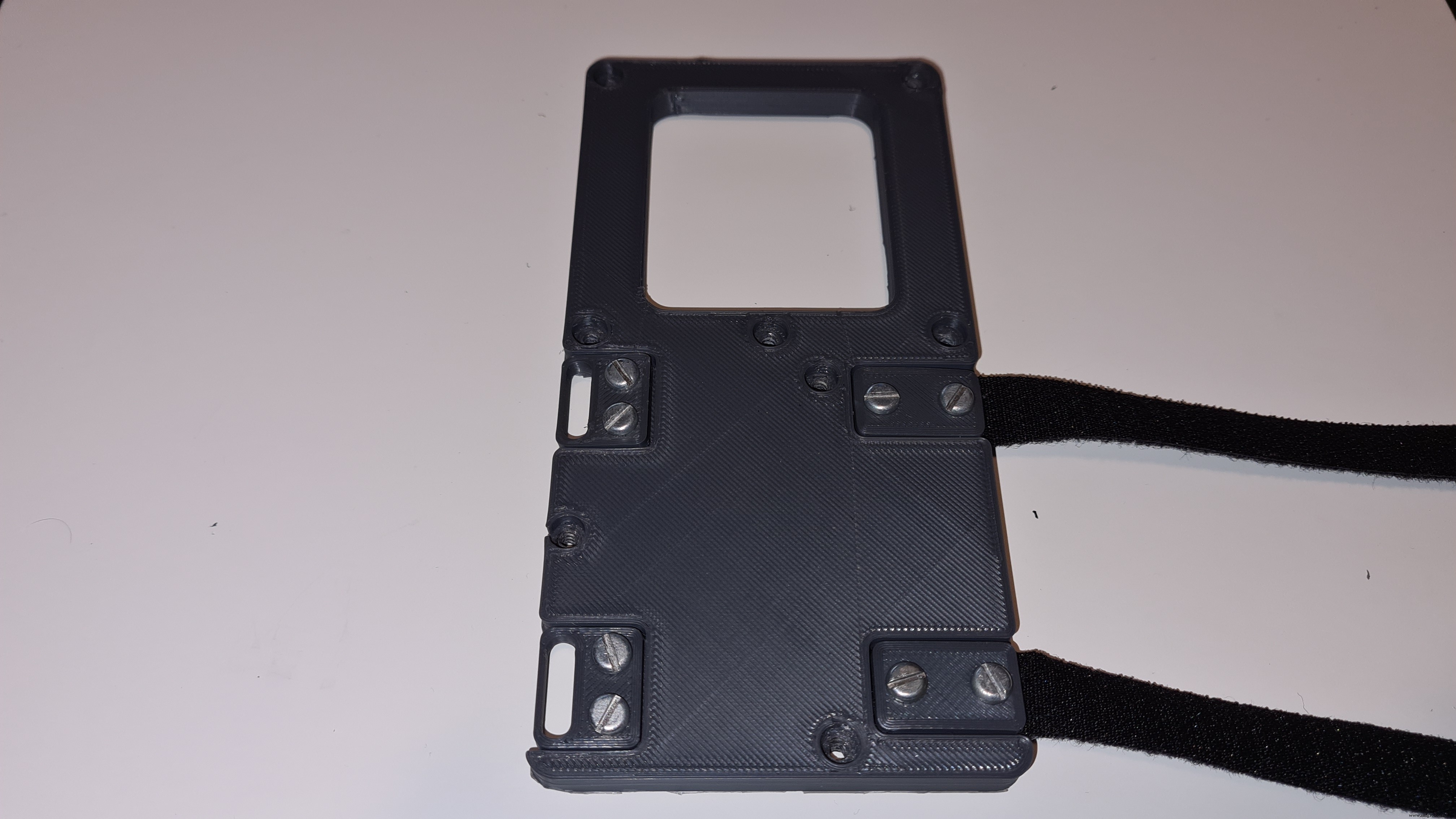 Smart Automatic Hand Sanitizer – Effortless Hygiene with Arduino-Controlled System