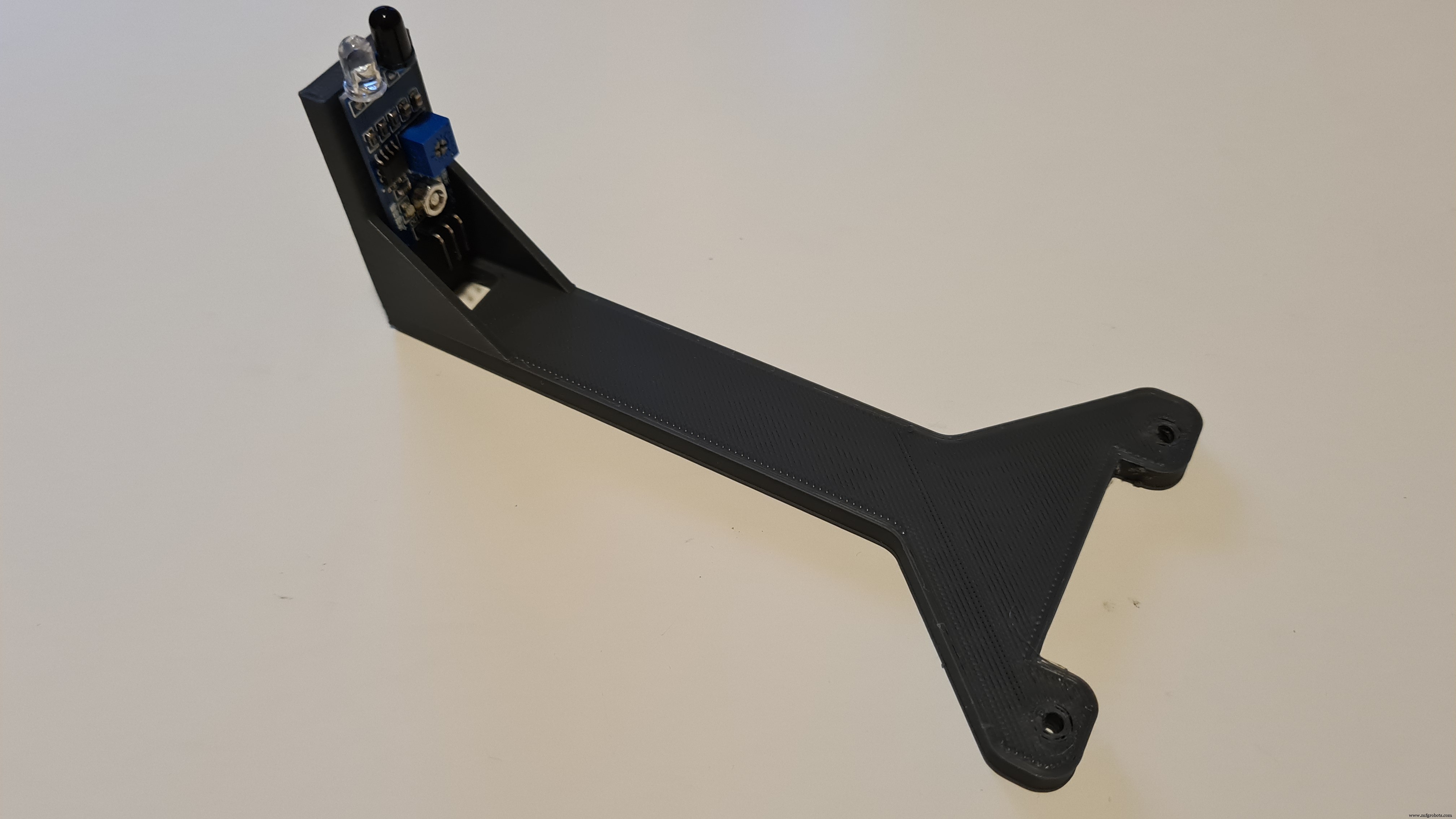 Smart Automatic Hand Sanitizer – Effortless Hygiene with Arduino-Controlled System