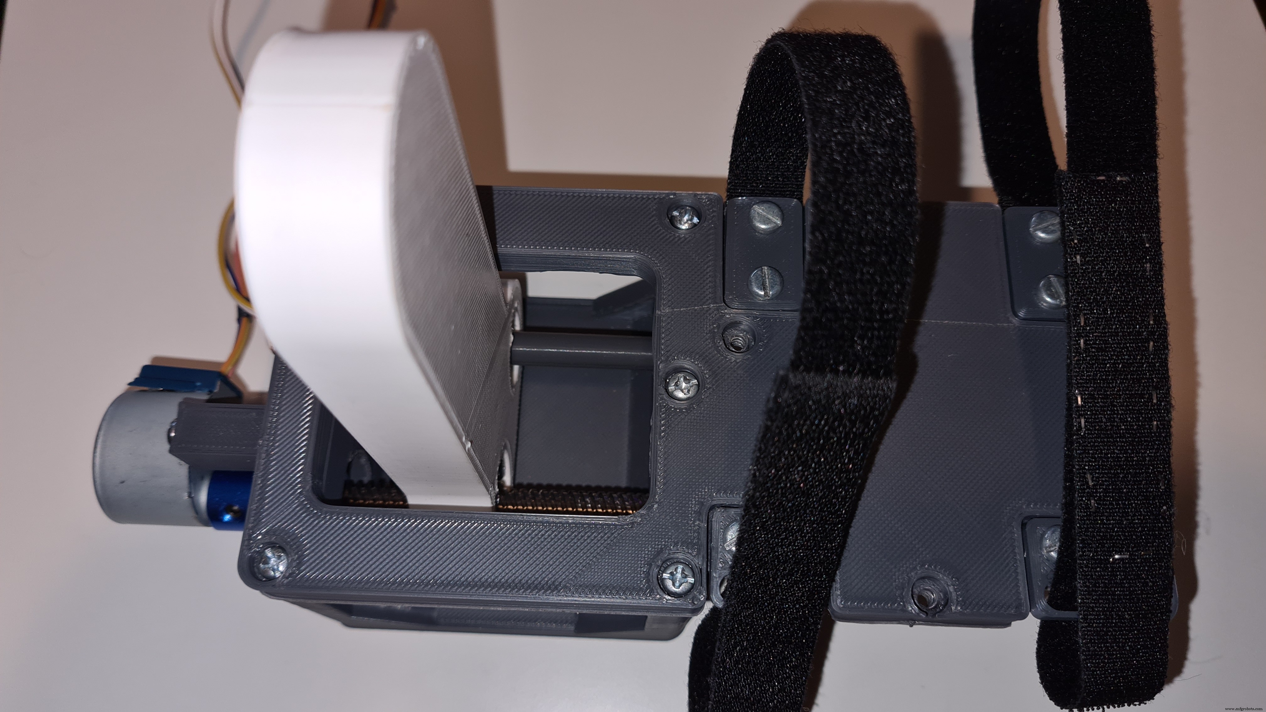 Smart Automatic Hand Sanitizer – Effortless Hygiene with Arduino-Controlled System