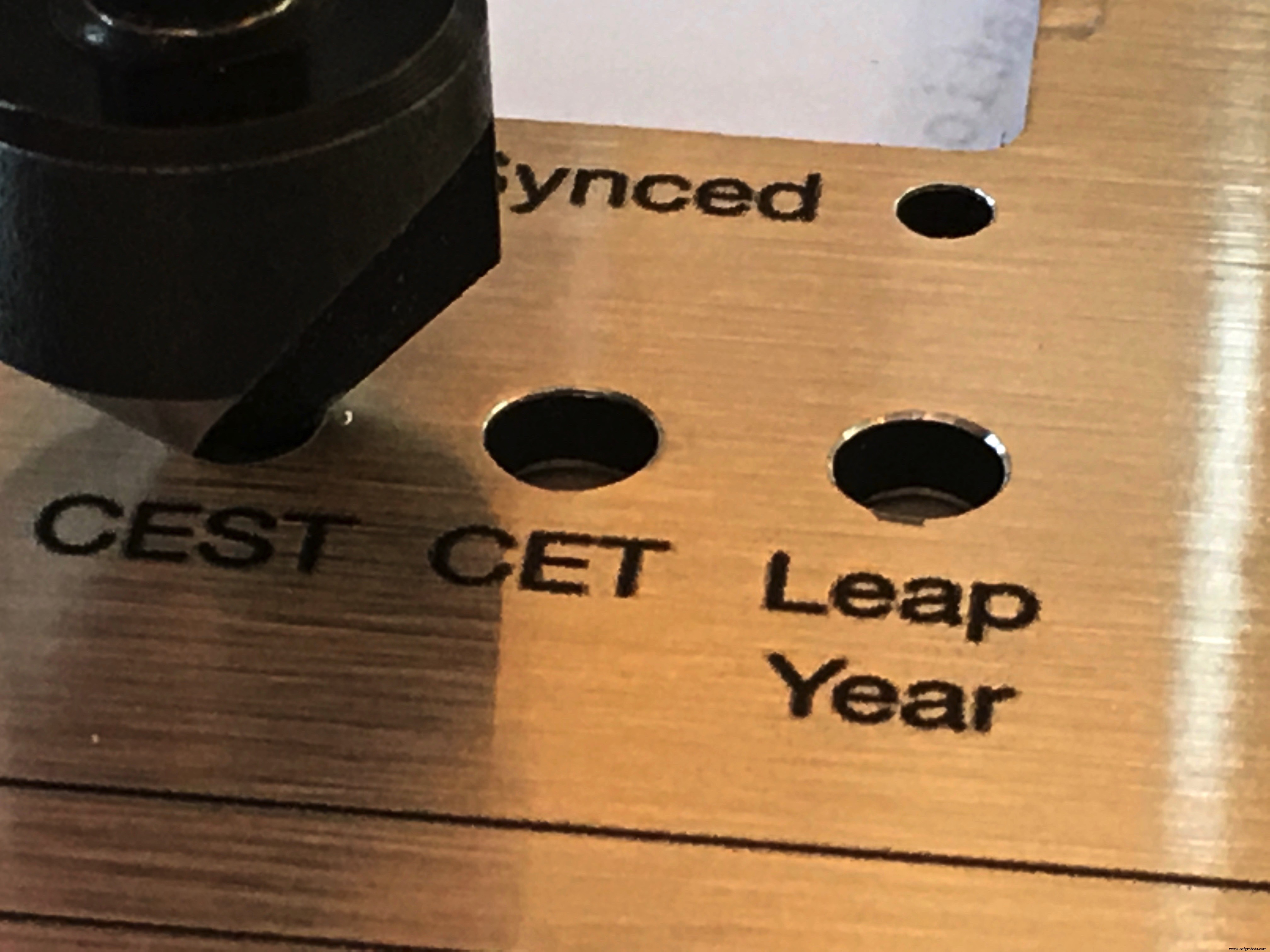DCF77 Radio Clock & Analyzer v2.0 – Arduino Mega/UNO Project