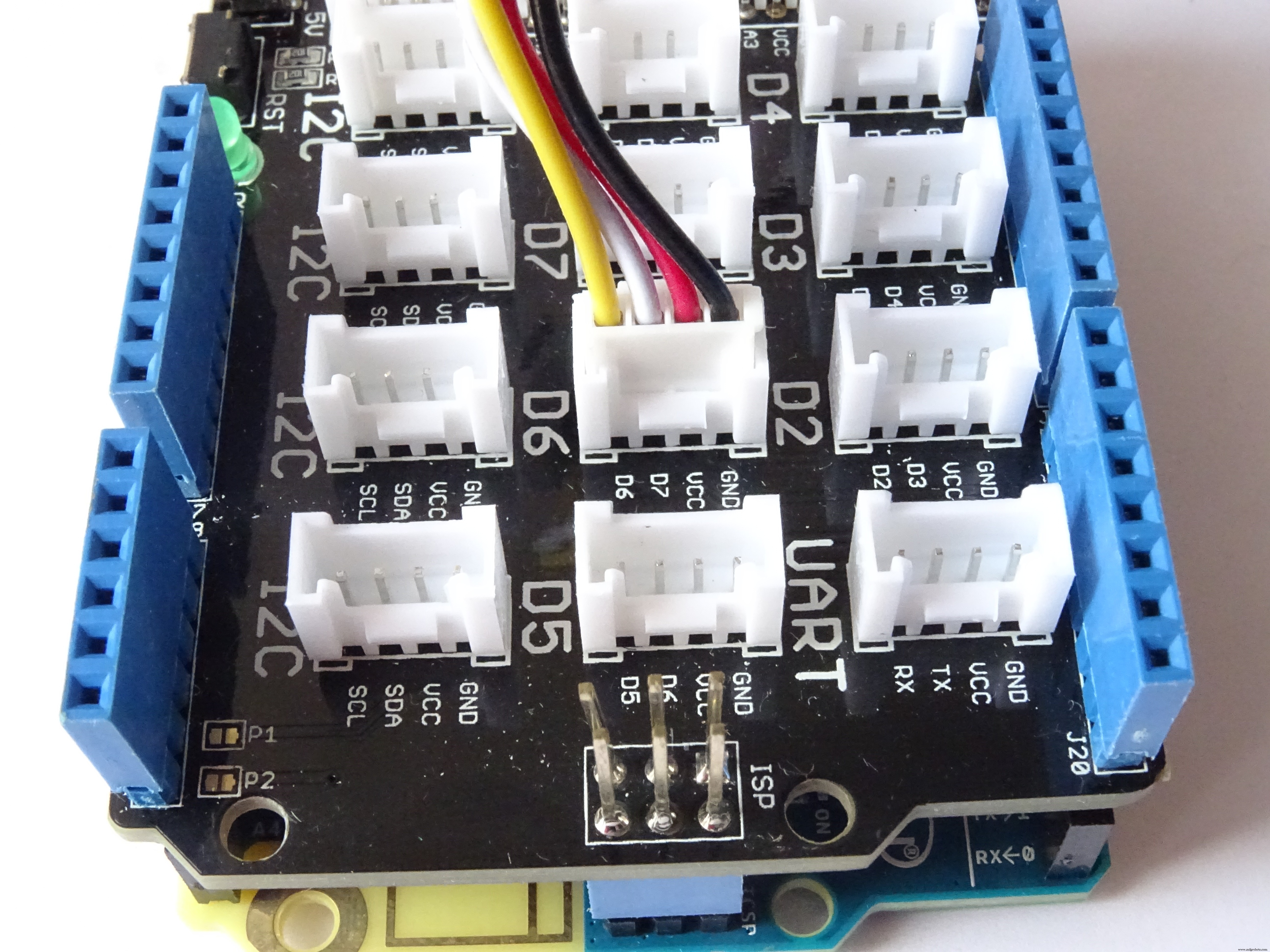 Advanced Smart Waste Monitoring with Arduino 101: BLE & WiFi Integration