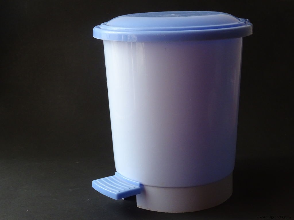 Advanced Smart Waste Monitoring with Arduino 101: BLE & WiFi Integration