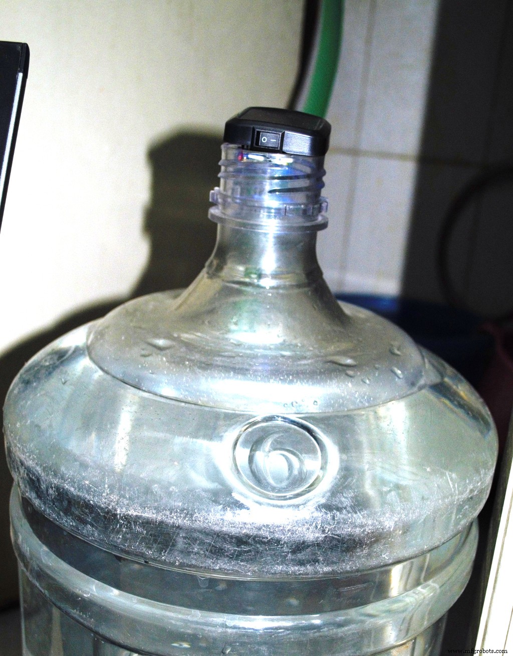 Precision Liquid Level Detection with VL53L0X Laser ToF Sensor on Arduino