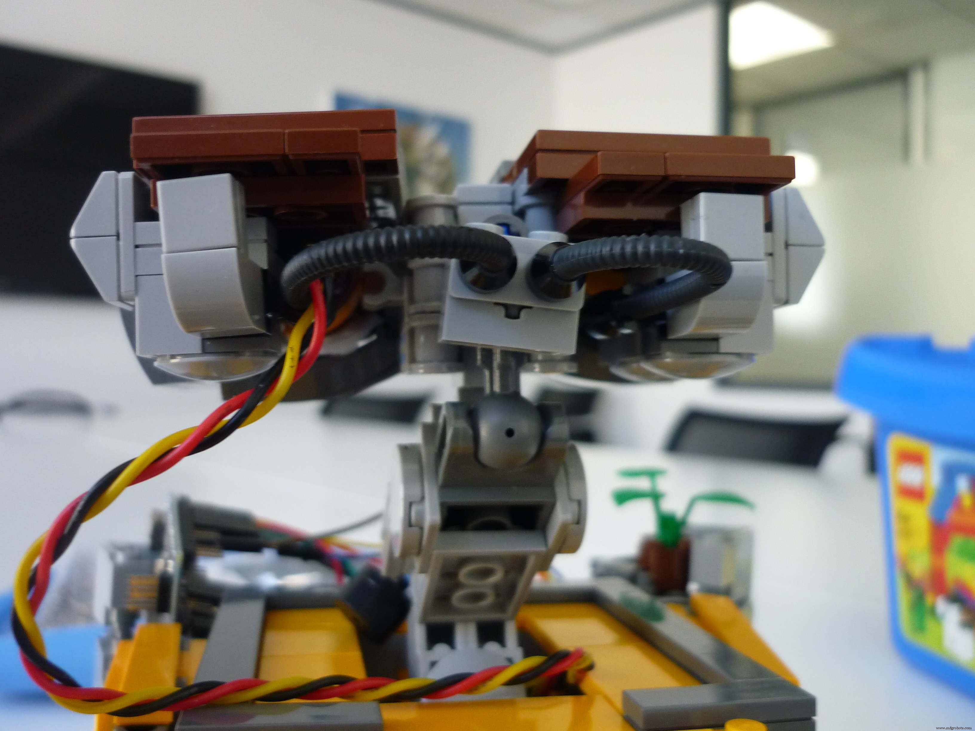 Build a LEGO Wall‑E Robot with Arduino Nano: A Step‑by‑Step Guide