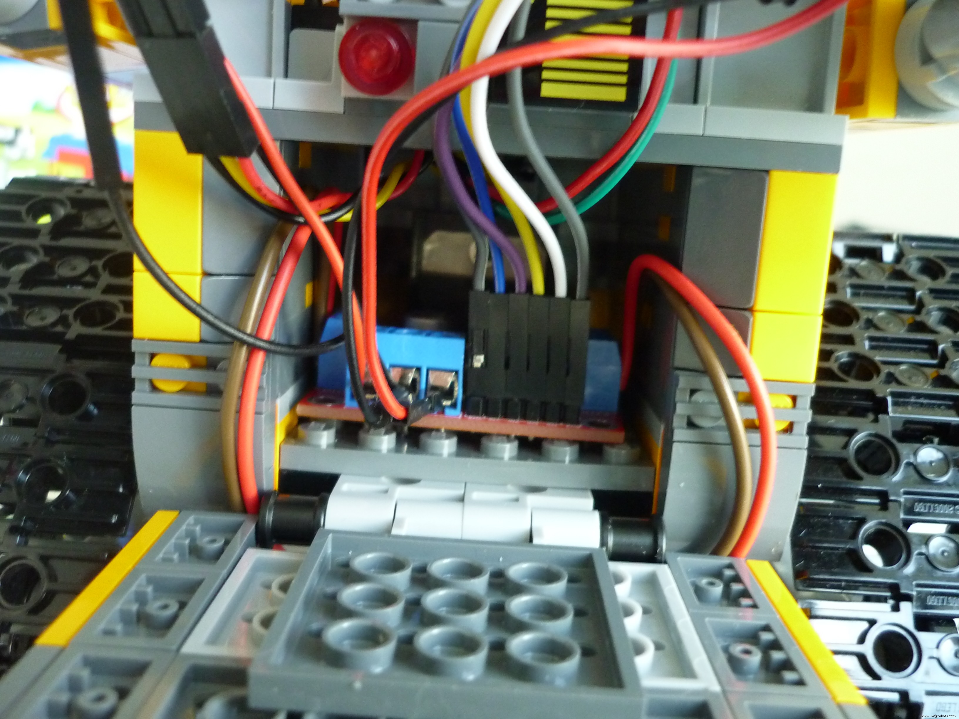 Build a LEGO Wall‑E Robot with Arduino Nano: A Step‑by‑Step Guide