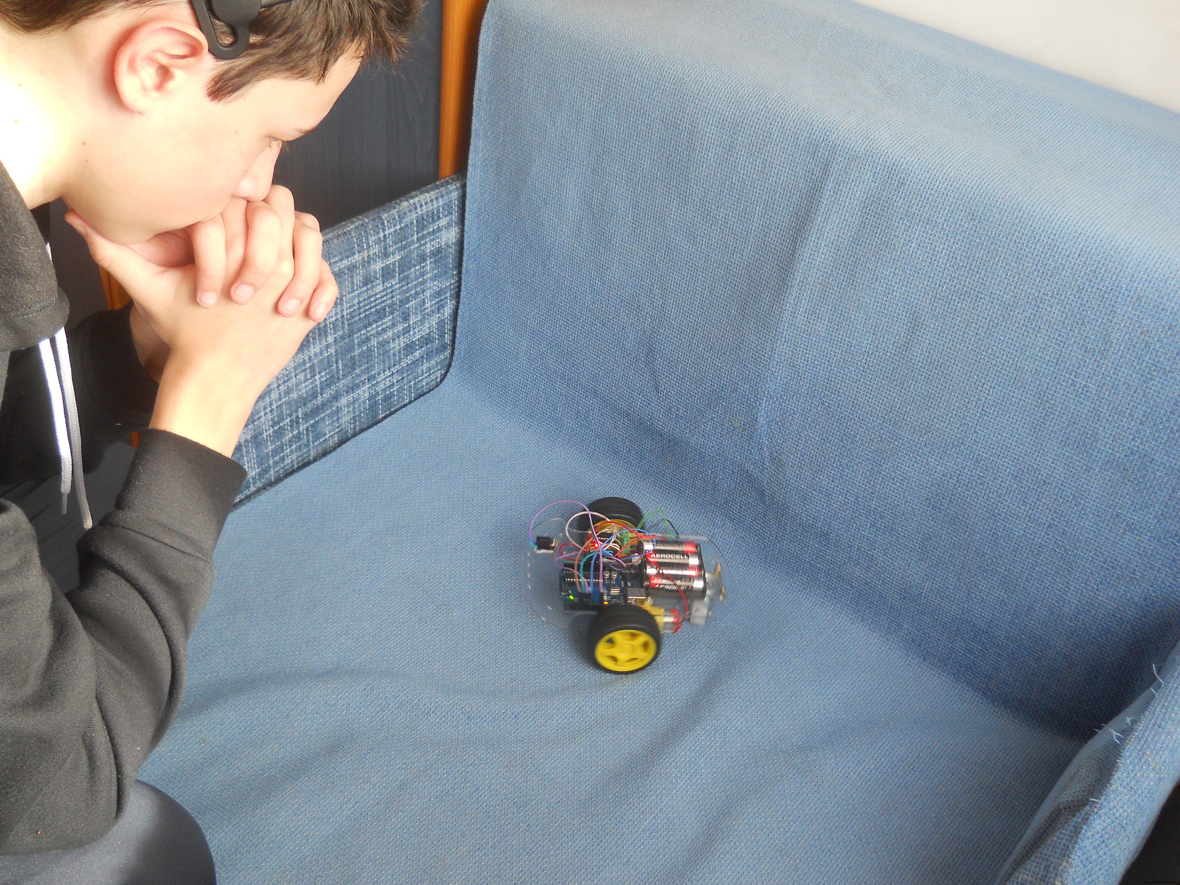 Control Your Robot with Brainwaves: A Comprehensive Arduino Project