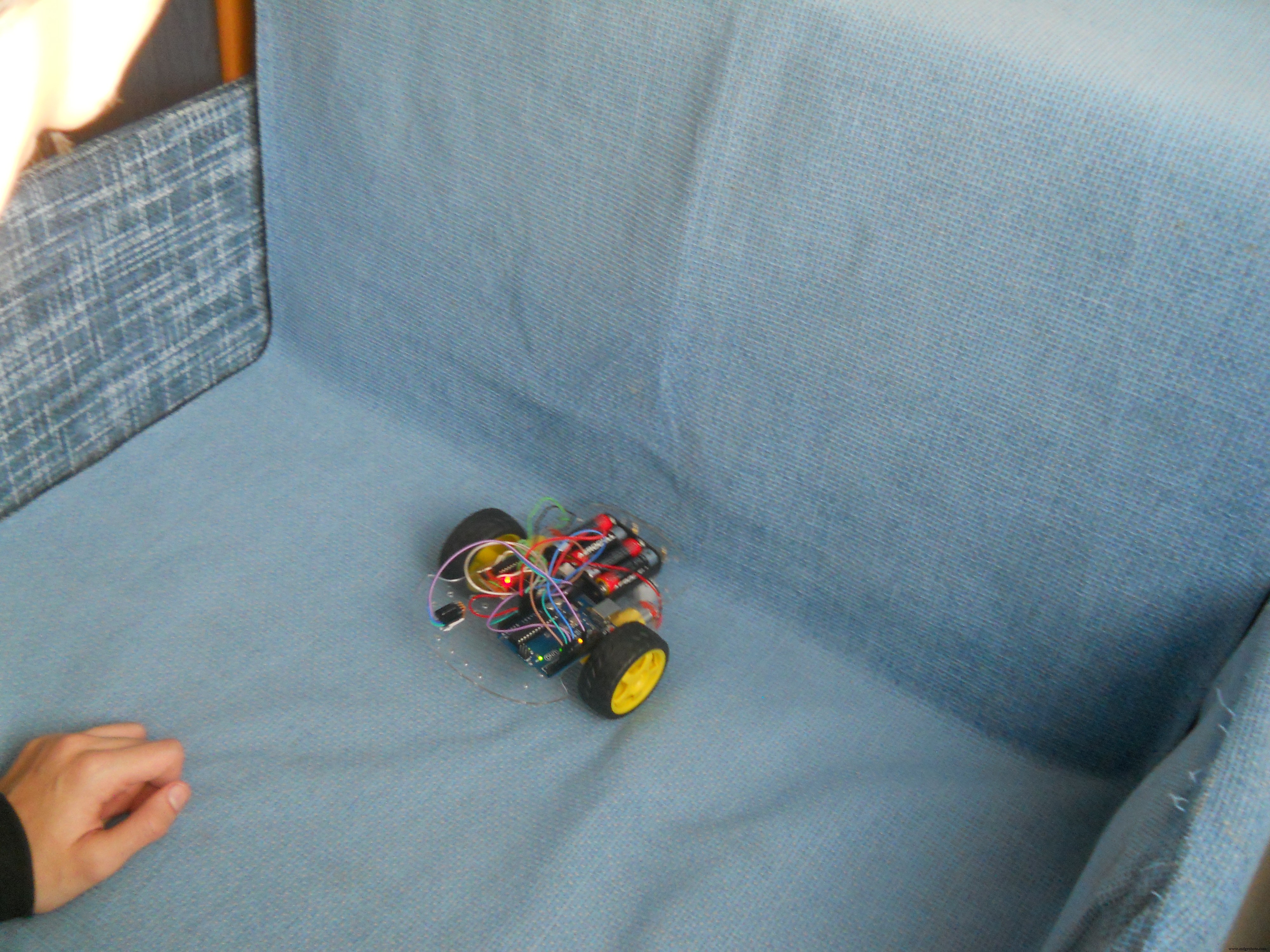 Control Your Robot with Brainwaves: A Comprehensive Arduino Project