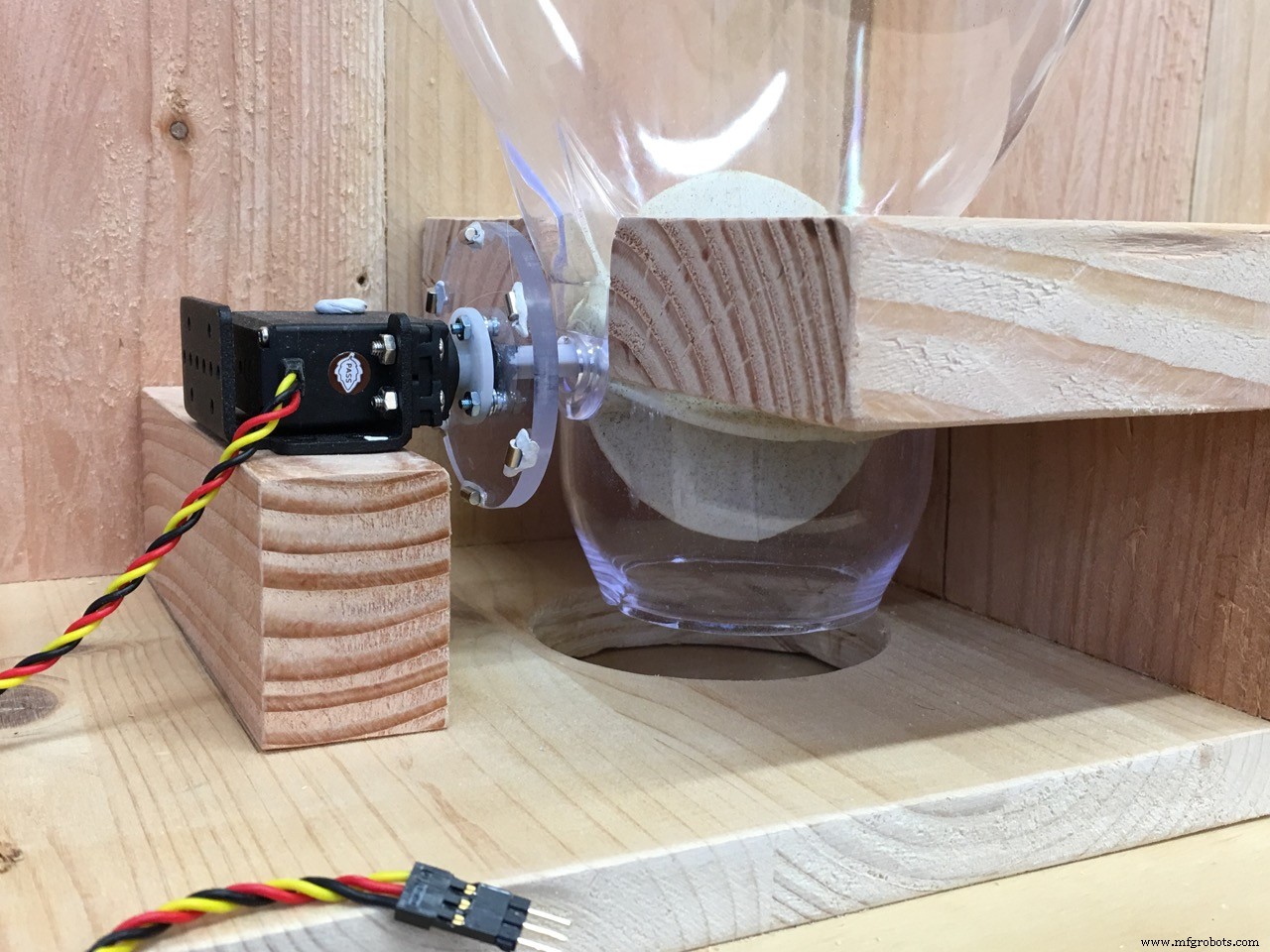 Build Your Own Smart Pet Feeder with Arduino Nano