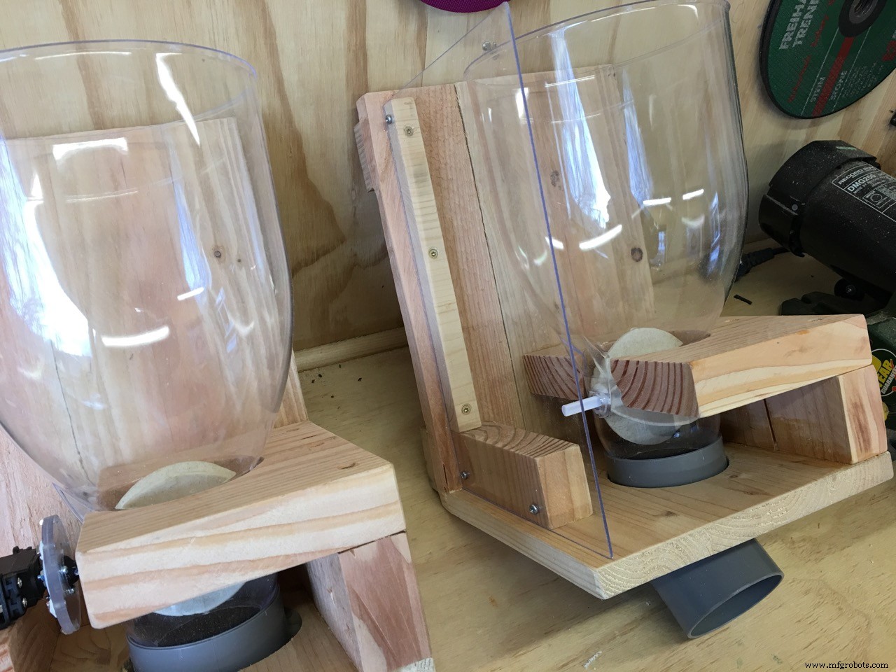 Build Your Own Smart Pet Feeder with Arduino Nano