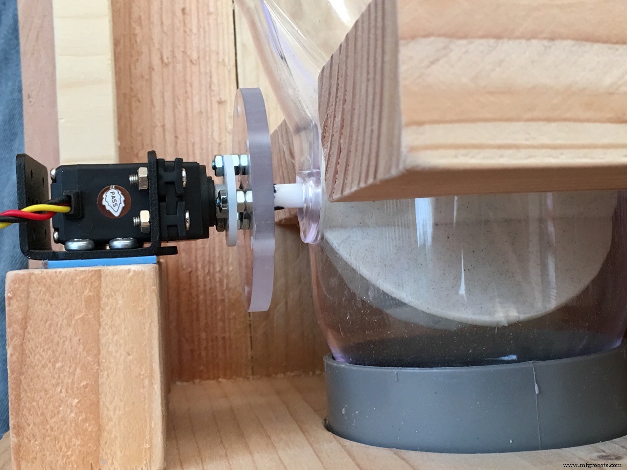 Build Your Own Smart Pet Feeder with Arduino Nano