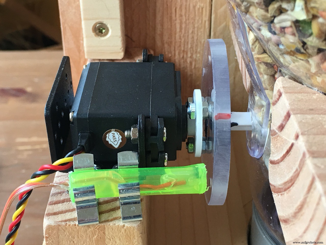 Build Your Own Smart Pet Feeder with Arduino Nano