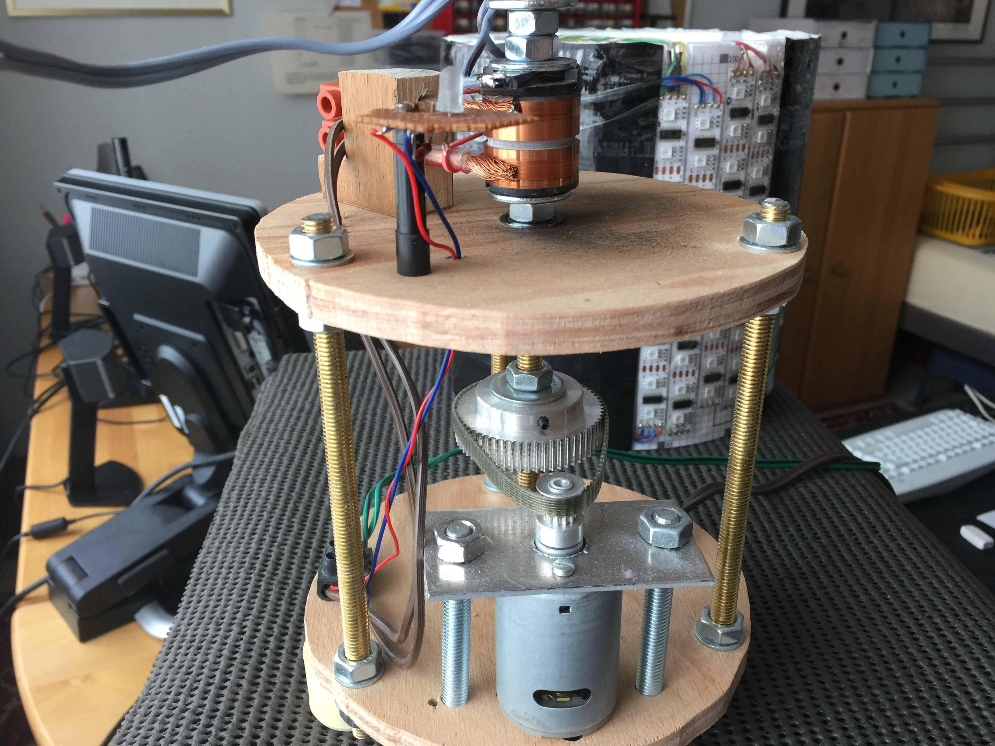 Build a Stunning POV Cylinder with Arduino Due – Step‑by‑Step Guide