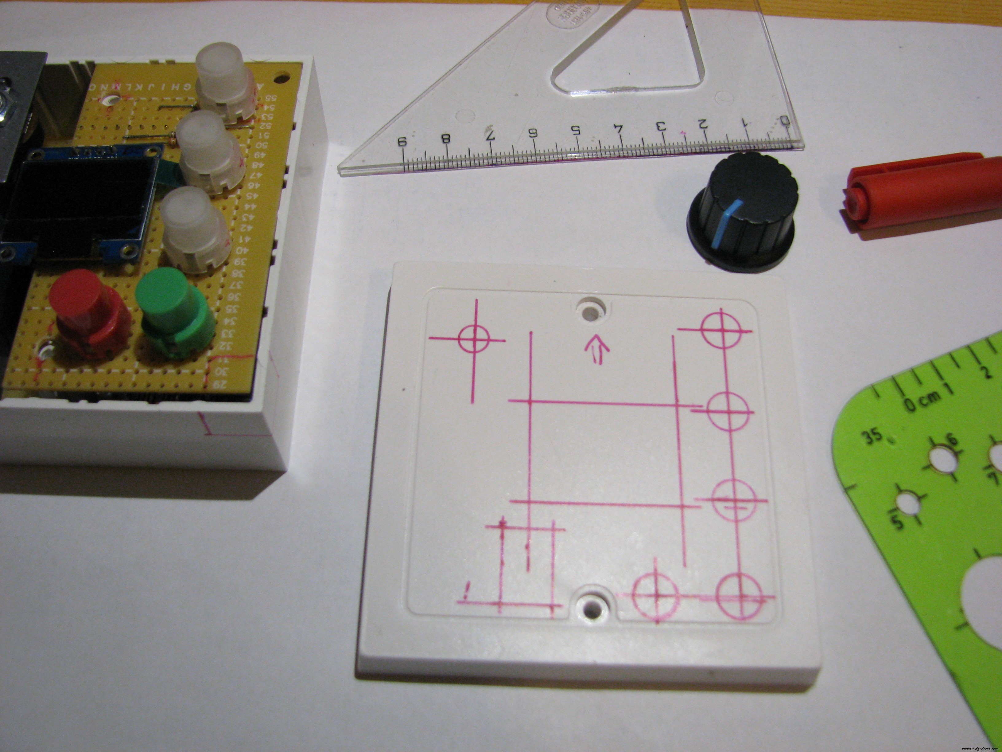 Bluetooth-Enabled Smart Thermostat & Lighting Control System