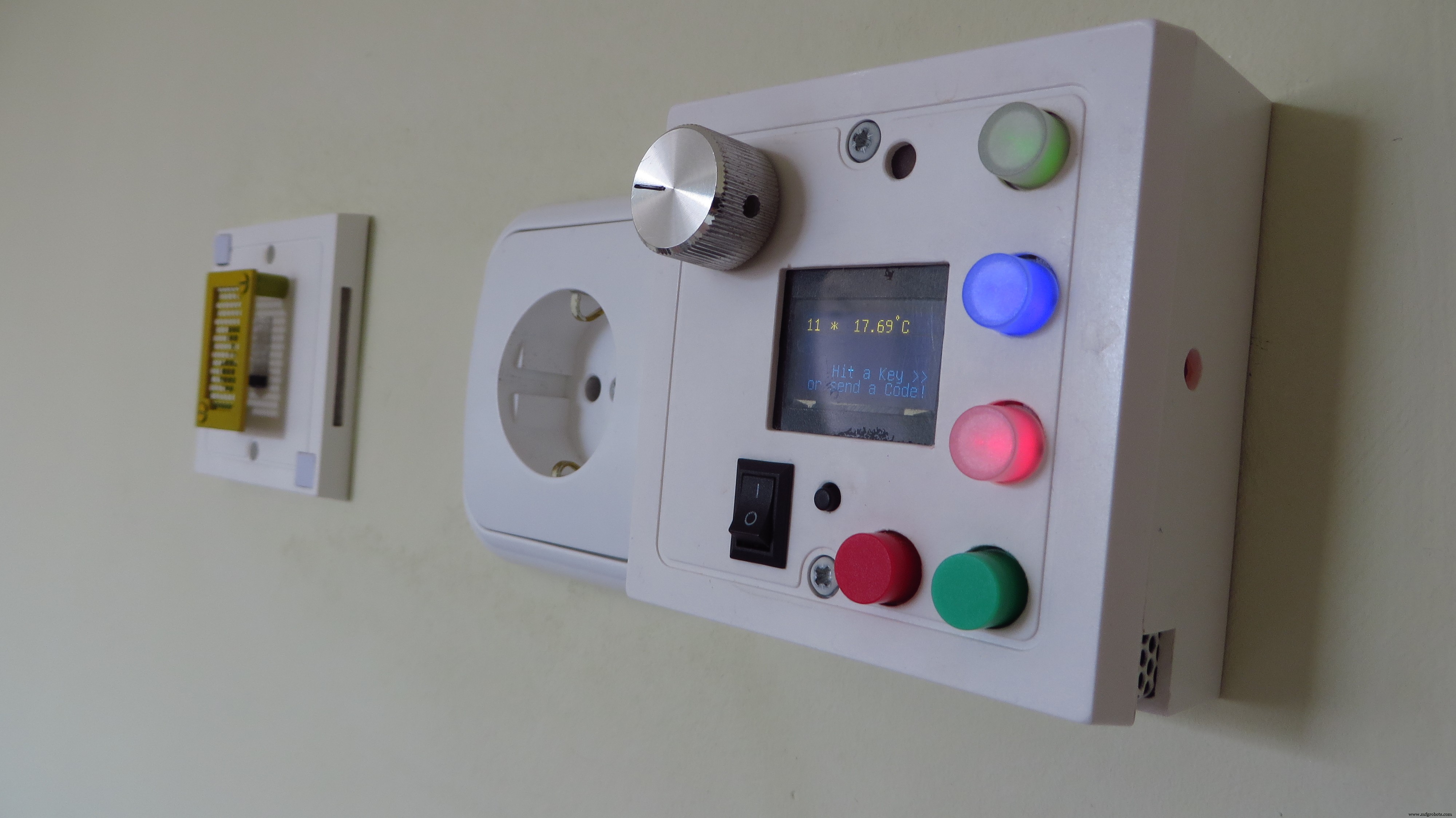 Bluetooth-Enabled Smart Thermostat & Lighting Control System