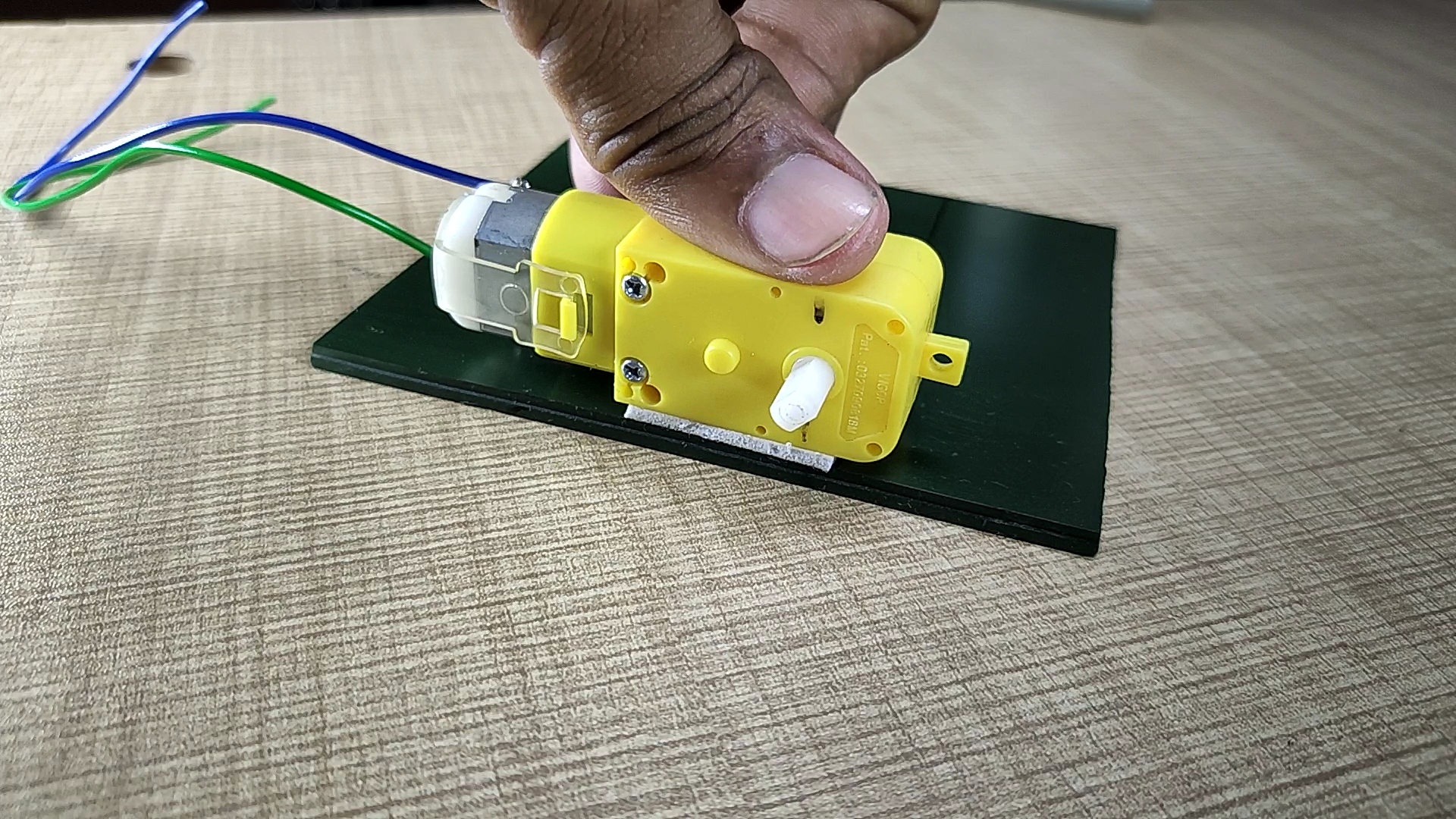 Build a Gesture‑Controlled Robot at Home with Arduino and MPU‑6050