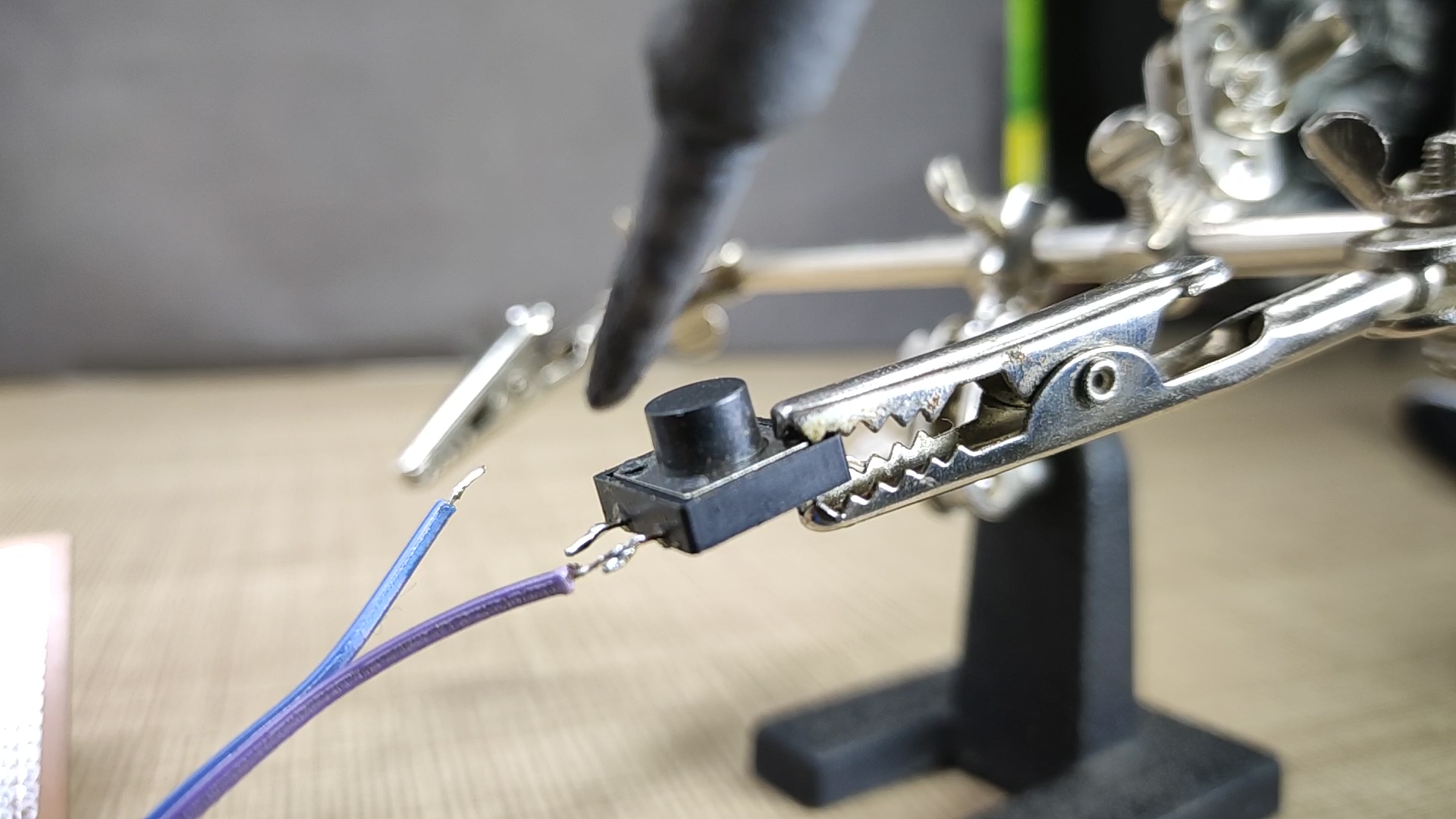 Build a Gesture‑Controlled Robot at Home with Arduino and MPU‑6050