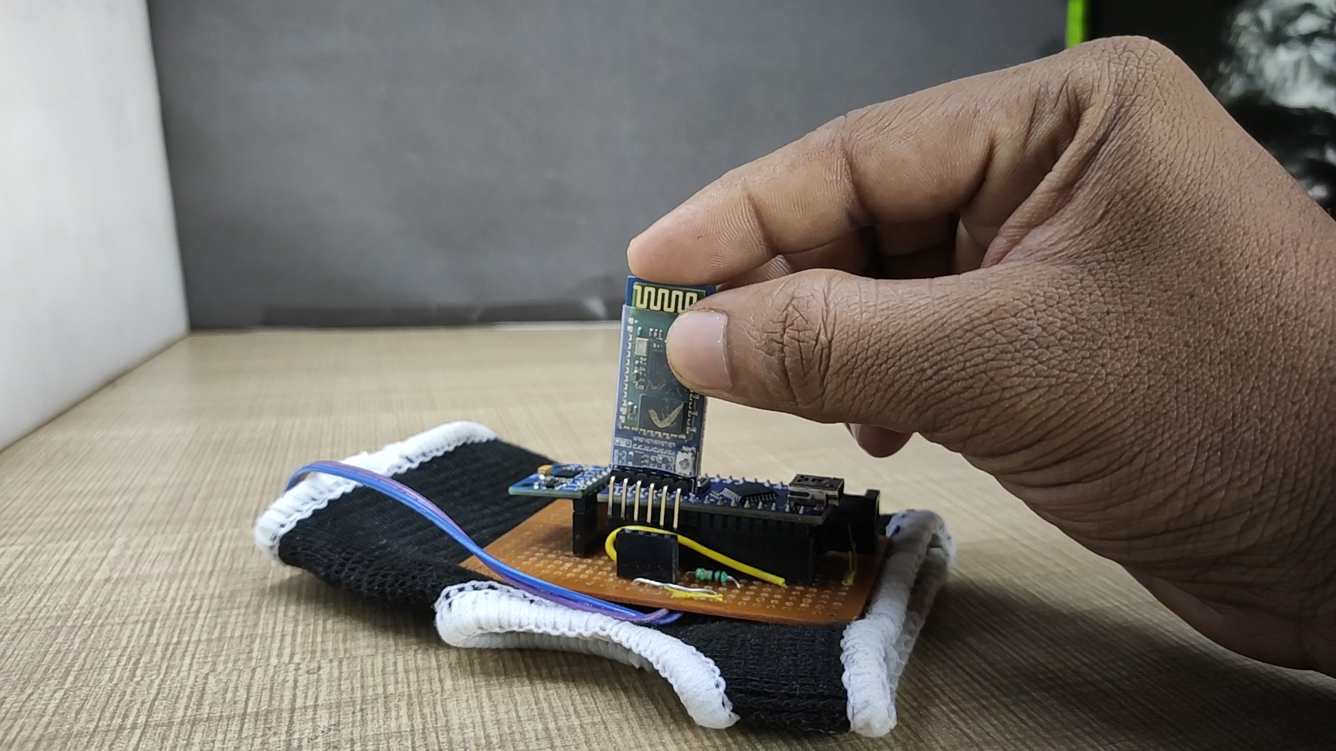 Build a Gesture‑Controlled Robot at Home with Arduino and MPU‑6050