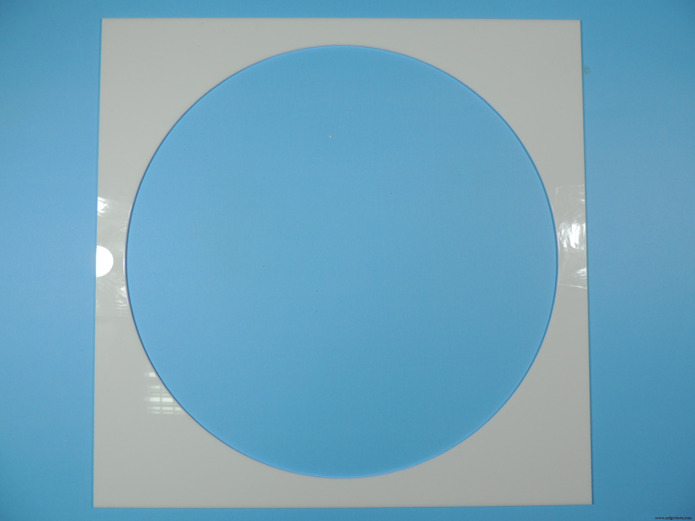 Infinity Mirror Clock: Endless Elegance Meets Accurate Time