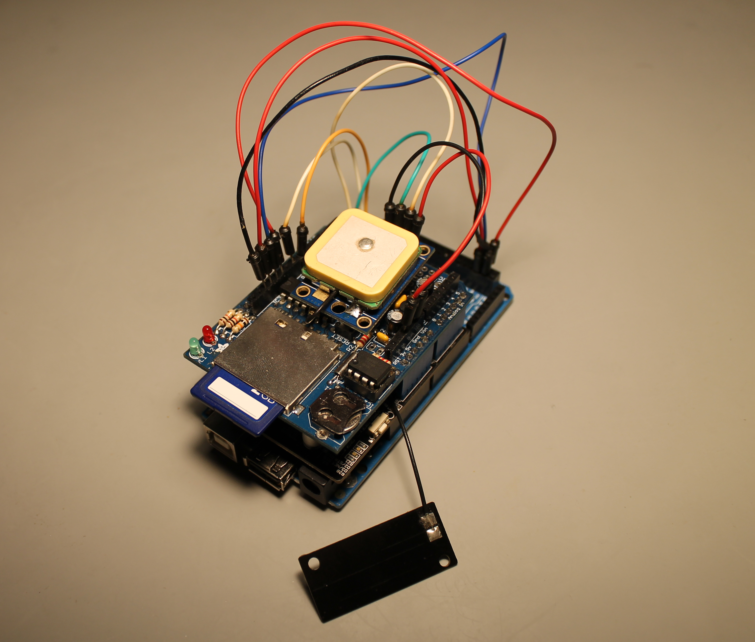 Track ME: Arduino Mega 2560 Car Tracker Prototype with GPS & GPRS