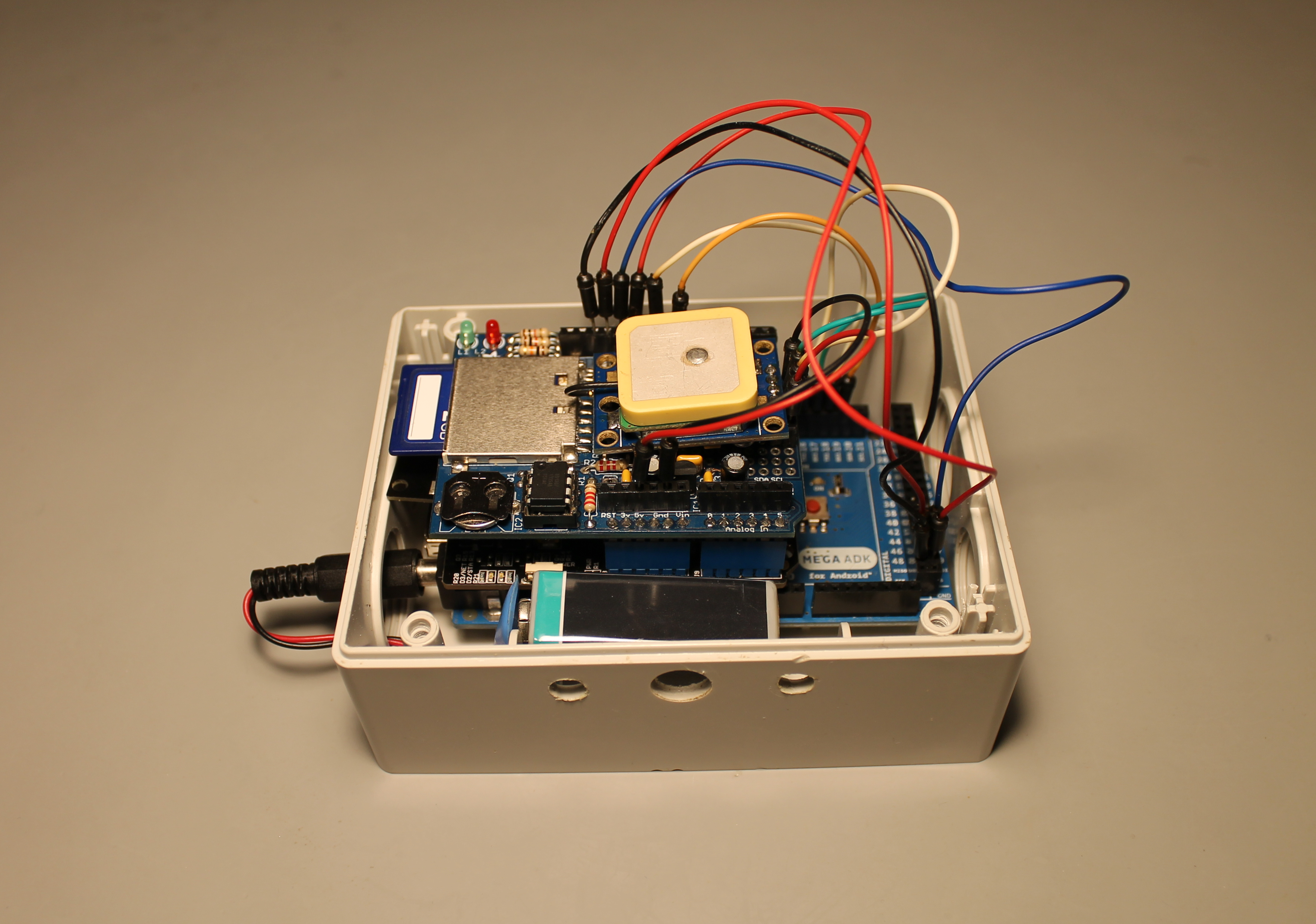 Track ME: Arduino Mega 2560 Car Tracker Prototype with GPS & GPRS