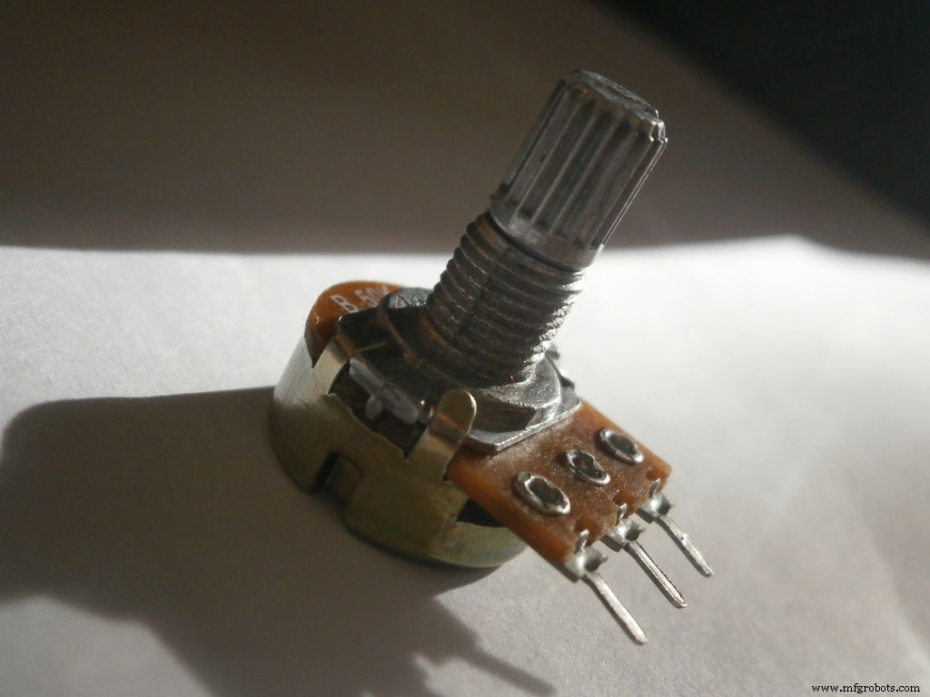 Build an Arduino LCD Thermometer Using LM35/36 Temperature Sensor