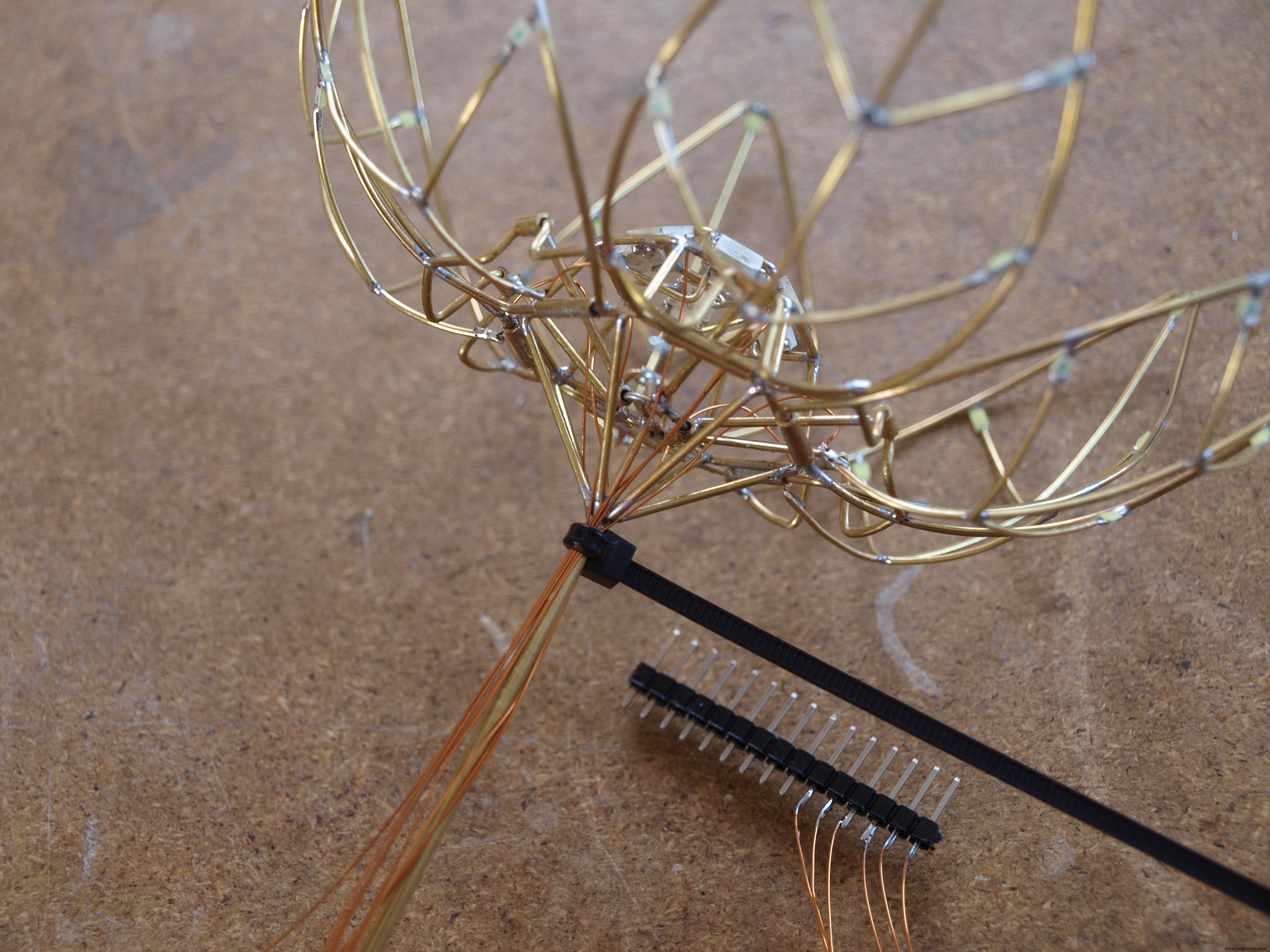 Ever Blooming Mechanical Tulip – Touch-Activated LED Flower