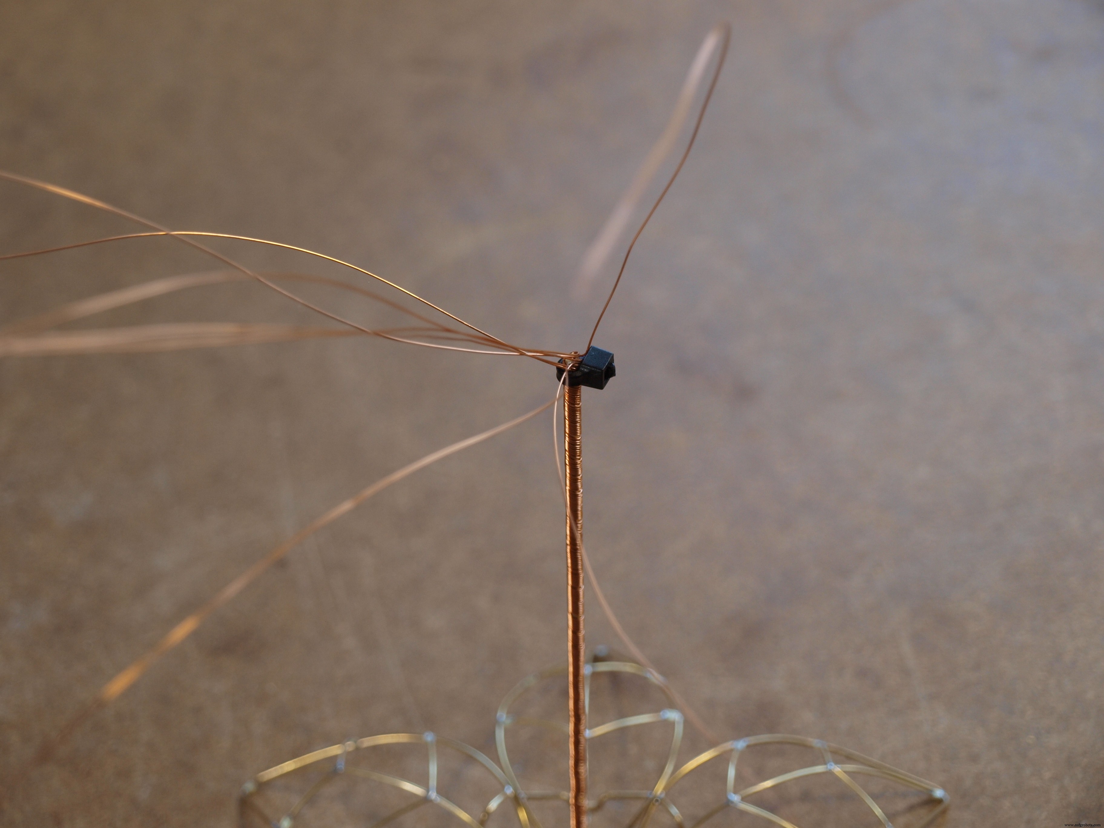 Ever Blooming Mechanical Tulip – Touch-Activated LED Flower
