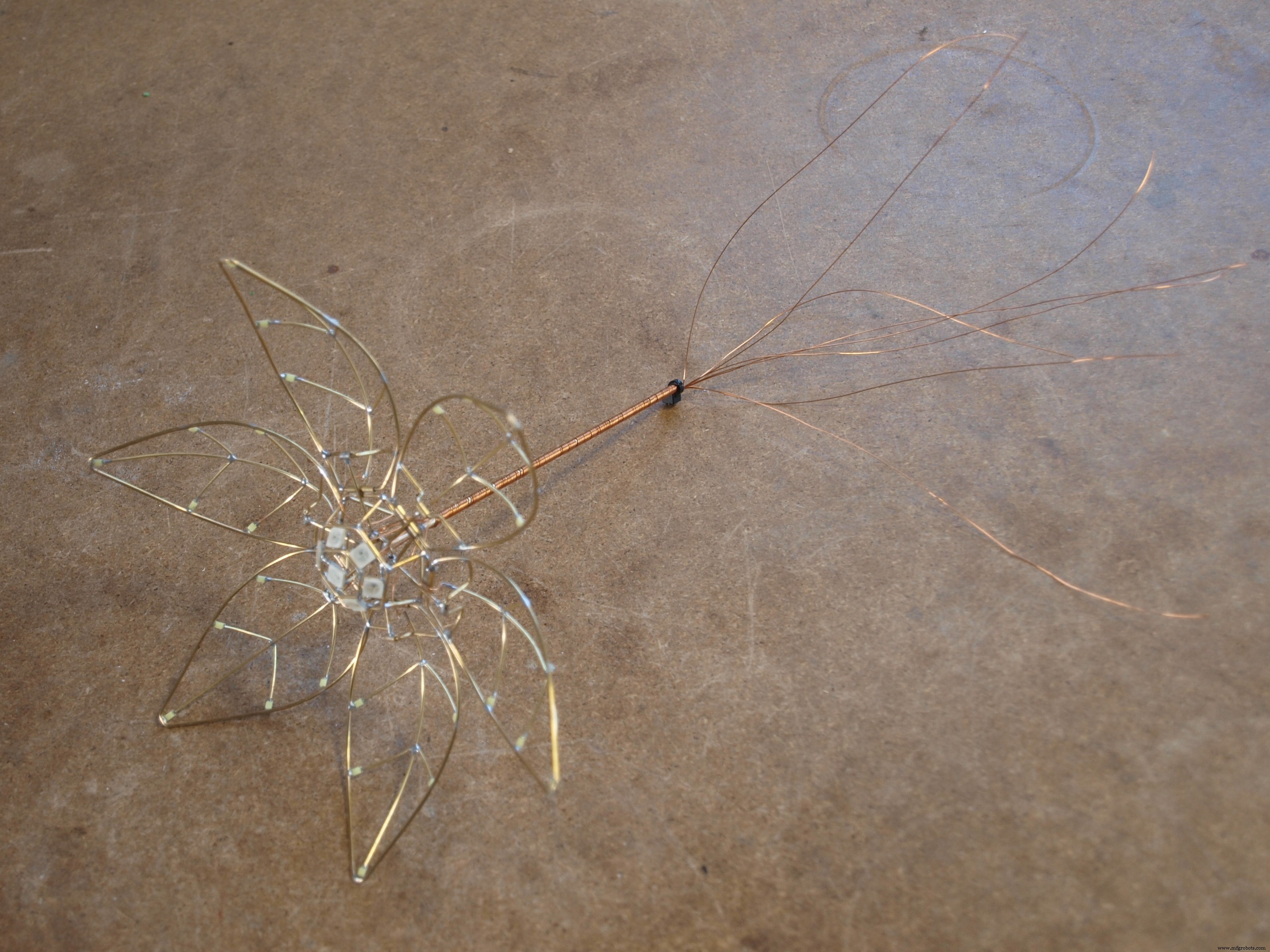 Ever Blooming Mechanical Tulip – Touch-Activated LED Flower