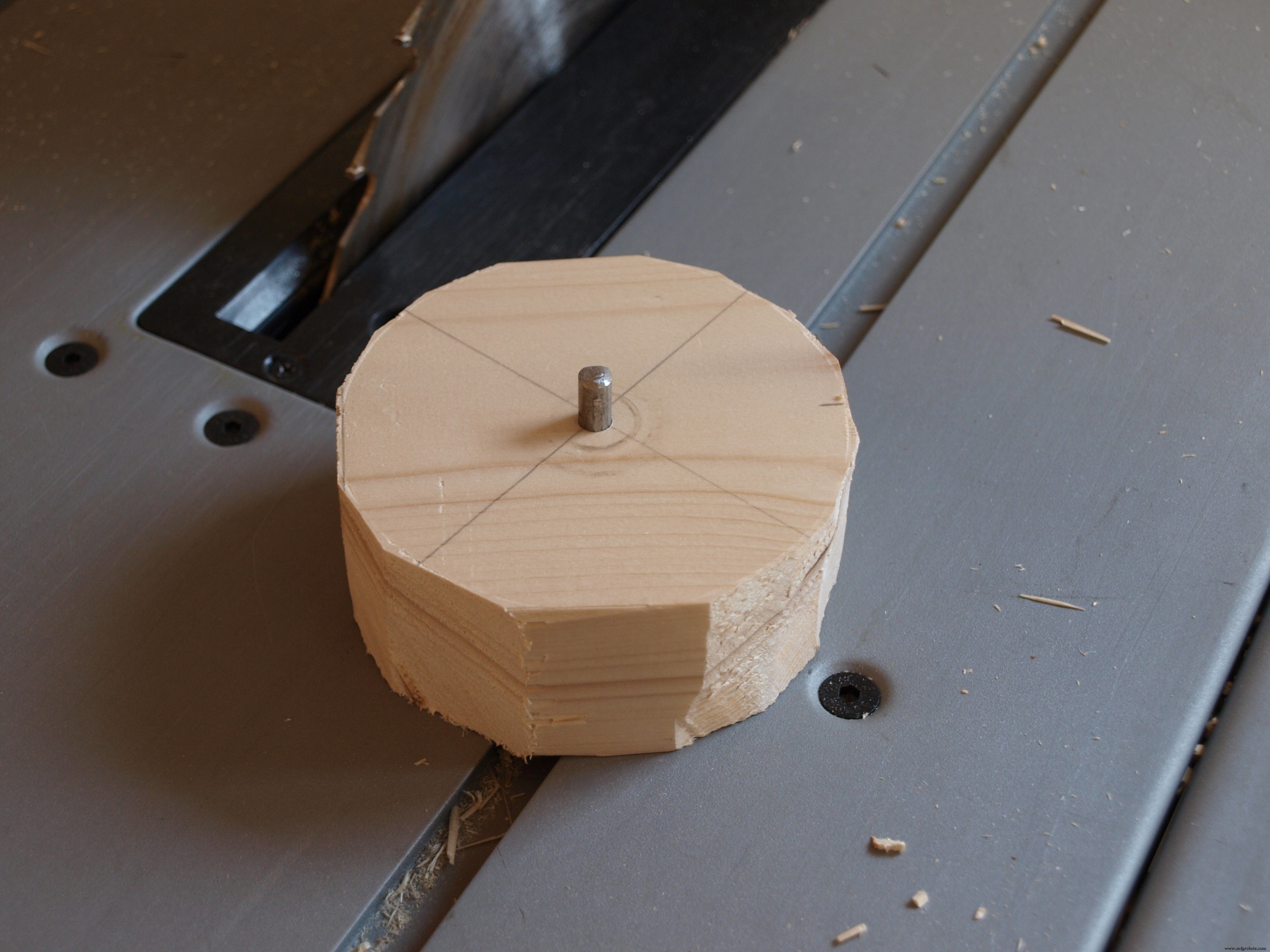 Ever Blooming Mechanical Tulip – Touch-Activated LED Flower