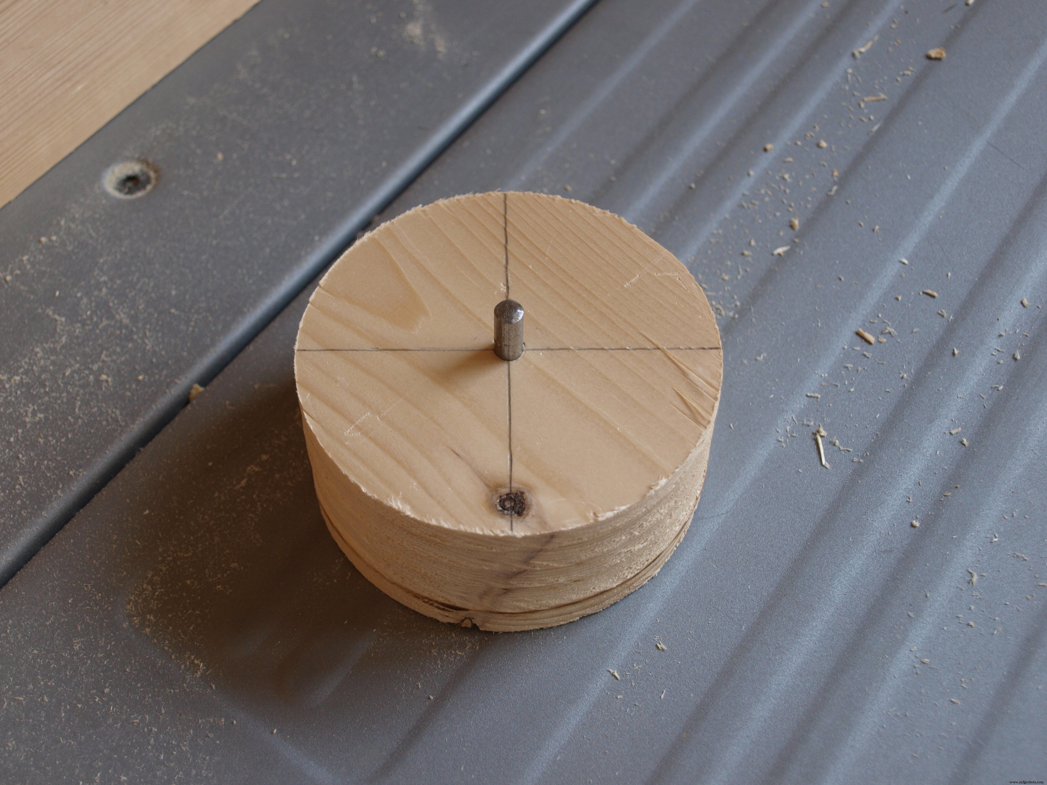 Ever Blooming Mechanical Tulip – Touch-Activated LED Flower