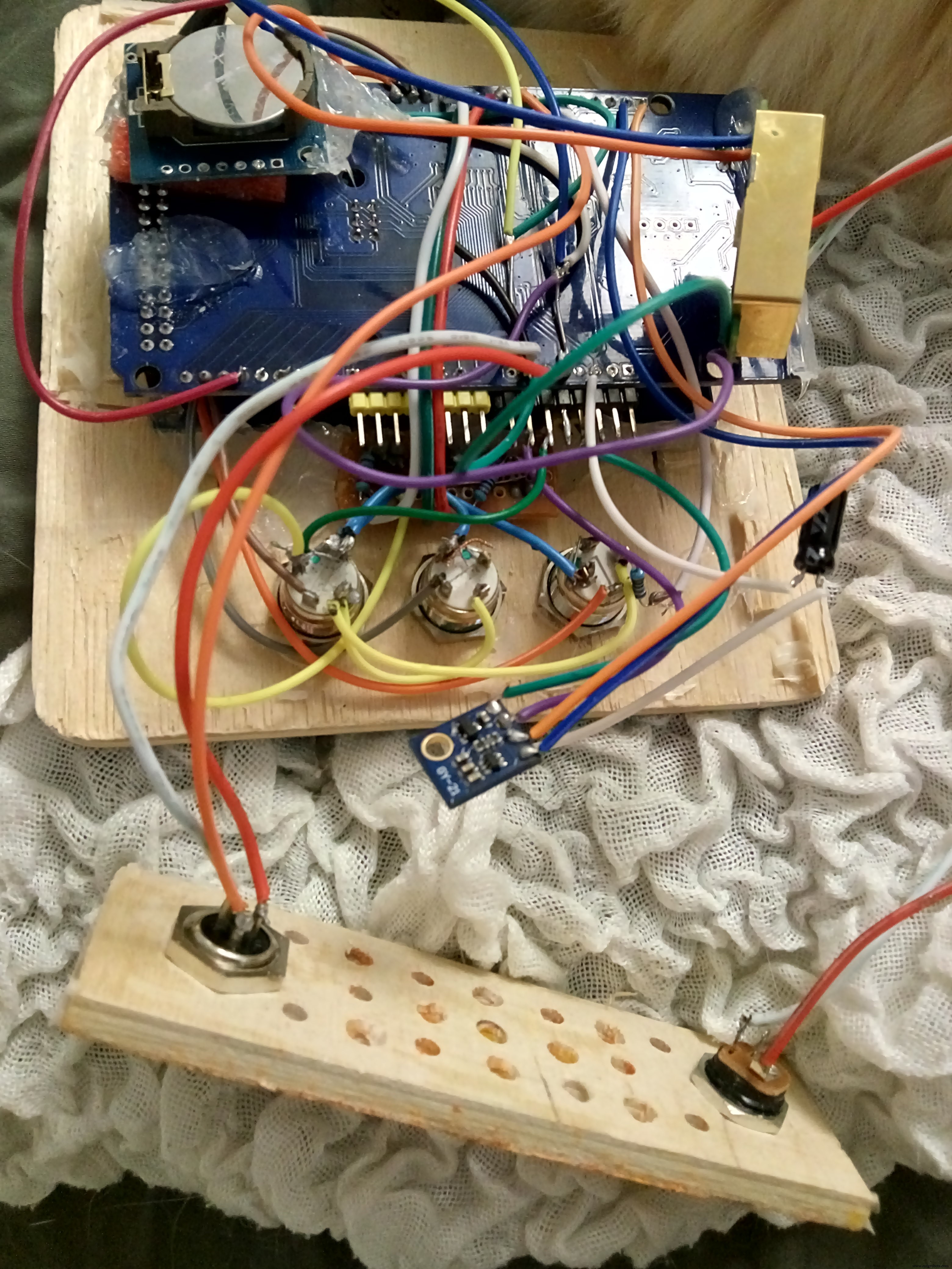 Air Surfer: DIY Air Quality Monitoring System with Arduino Mega 2560