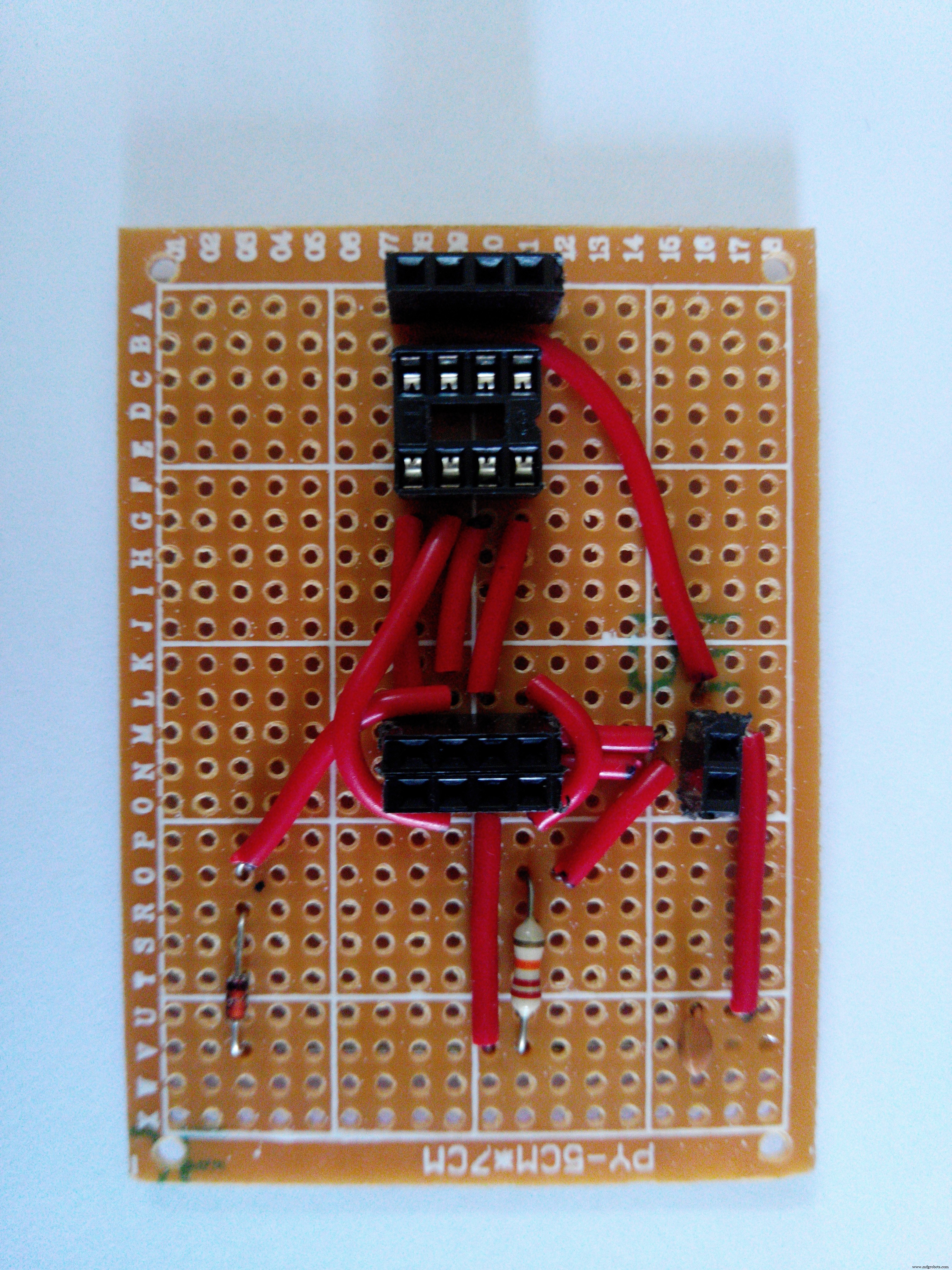 Efficient 3‑Pin Wireless Sensor Transmission with nRF24L01+ and ATtiny85