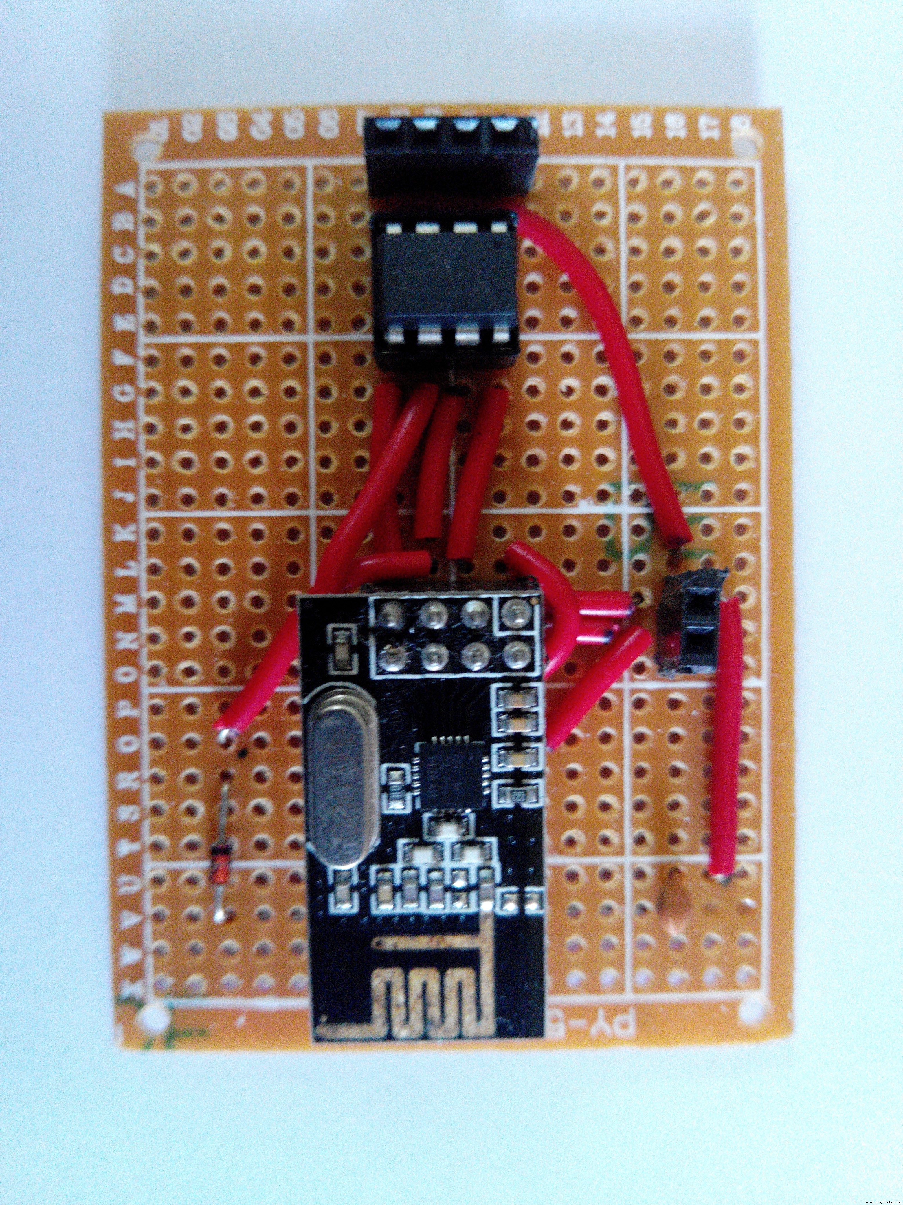 Efficient 3‑Pin Wireless Sensor Transmission with nRF24L01+ and ATtiny85