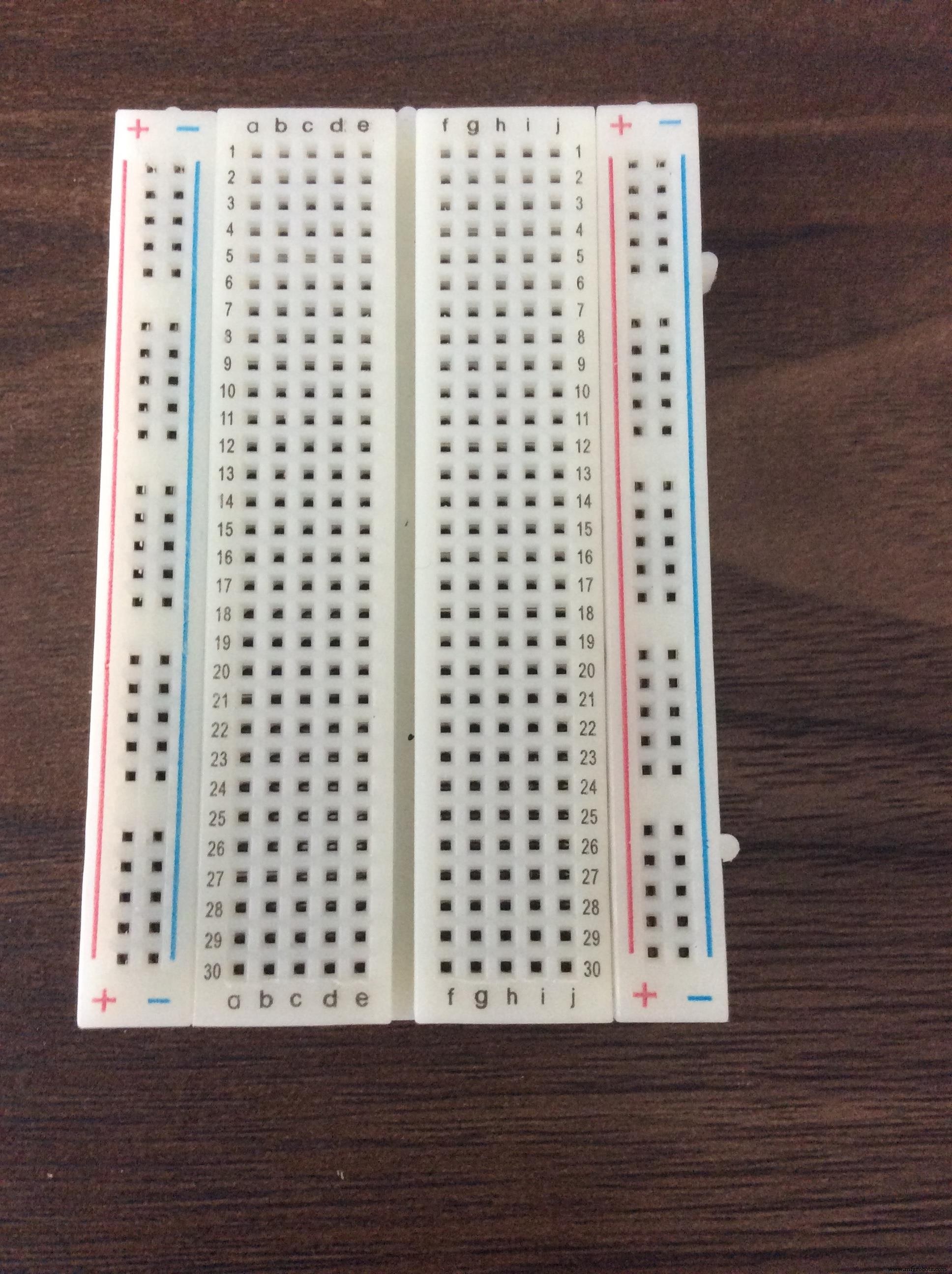 Build a Realistic Traffic Light Simulator with Arduino UNO