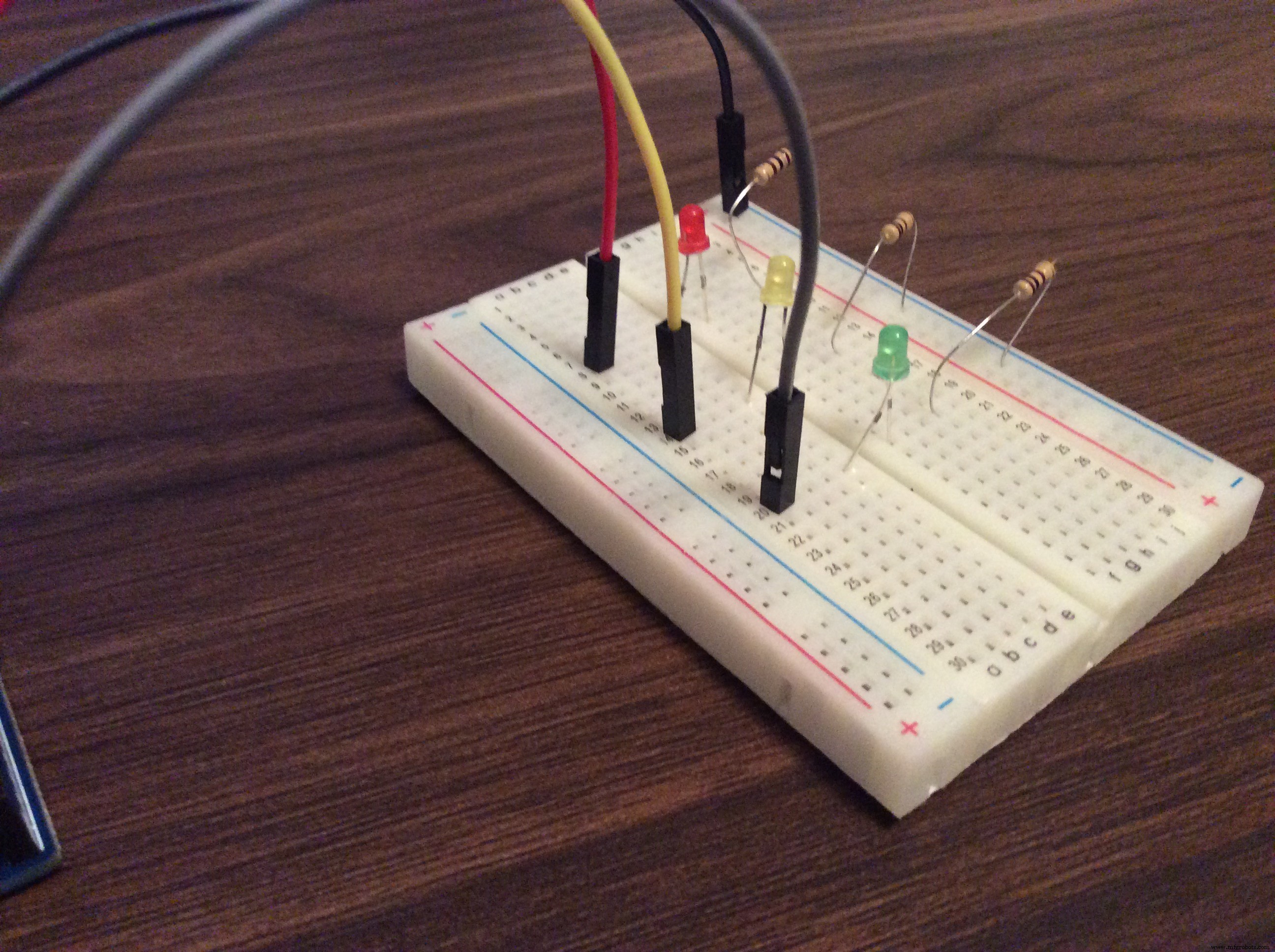 Build a Realistic Traffic Light Simulator with Arduino UNO