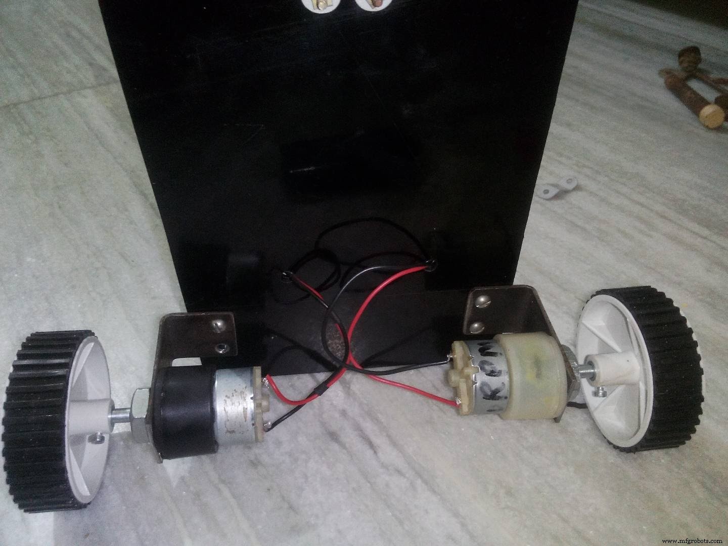 Bluetooth‑Controlled Car: DIY Arduino Remote Vehicle