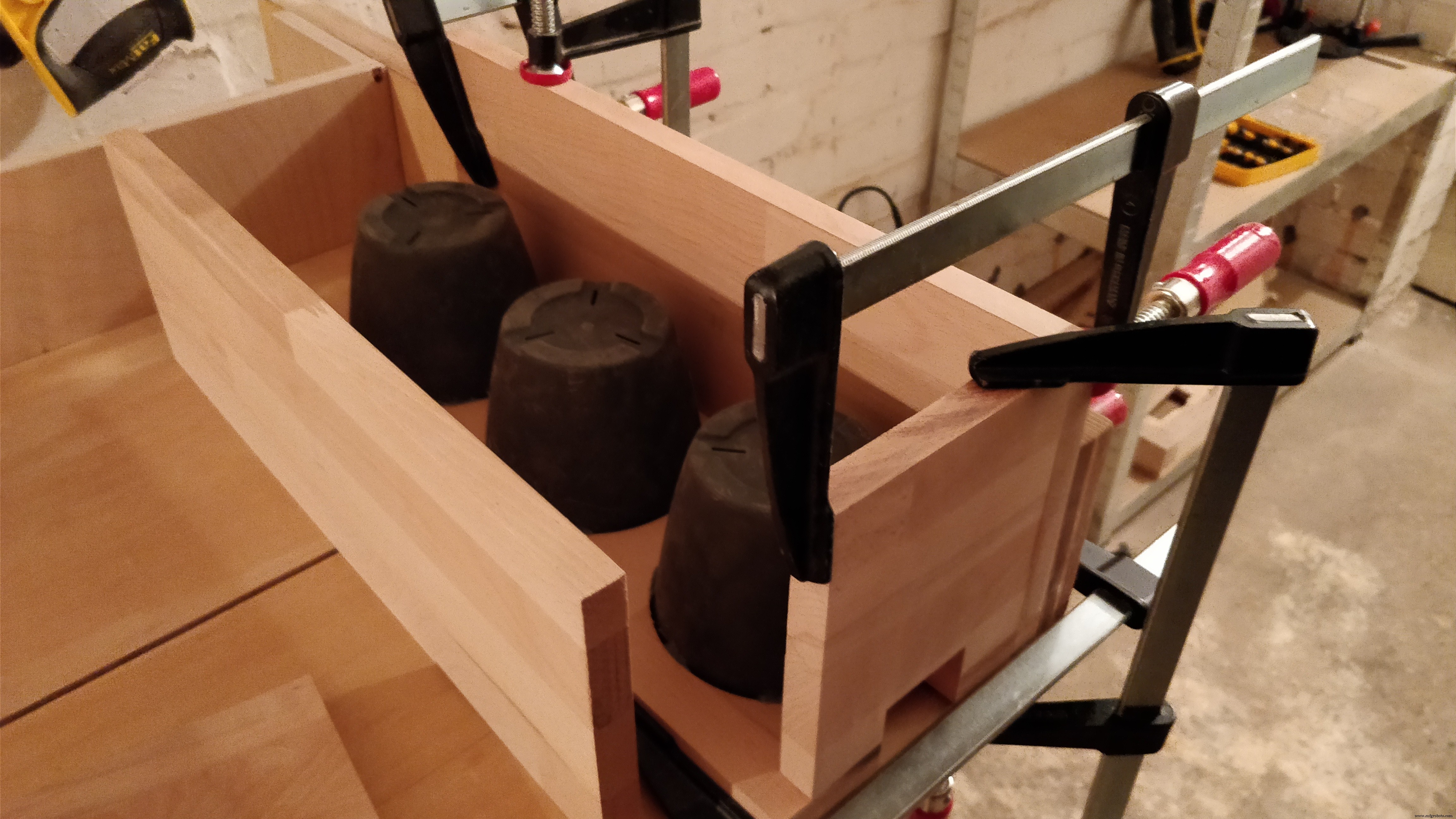 Smart Herb Box Eco System: Alexa‑Enabled Indoor Gardening Kit