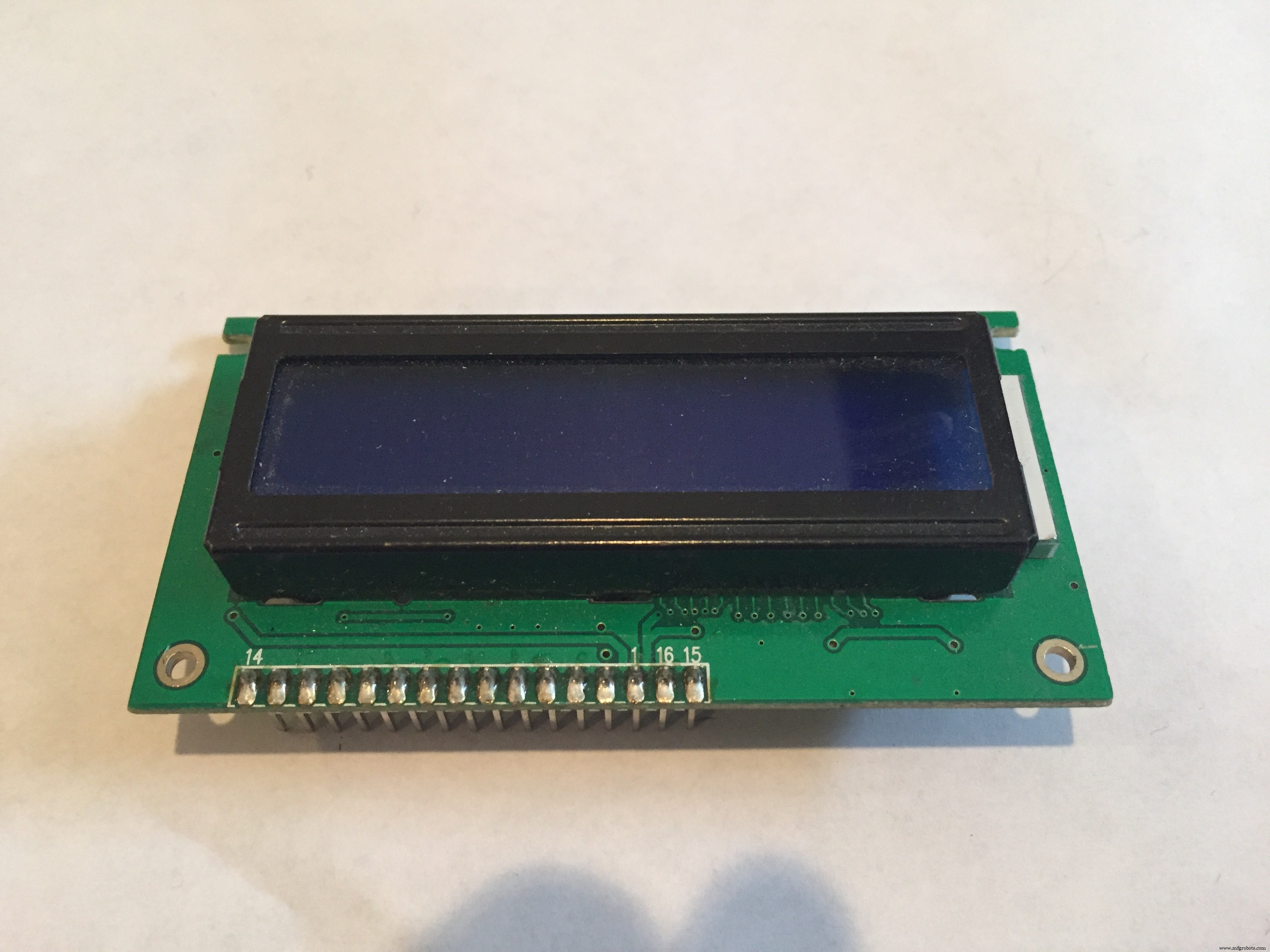 Portable Arduino-Based Temperature & Humidity Monitor with 16x2 LCD Display