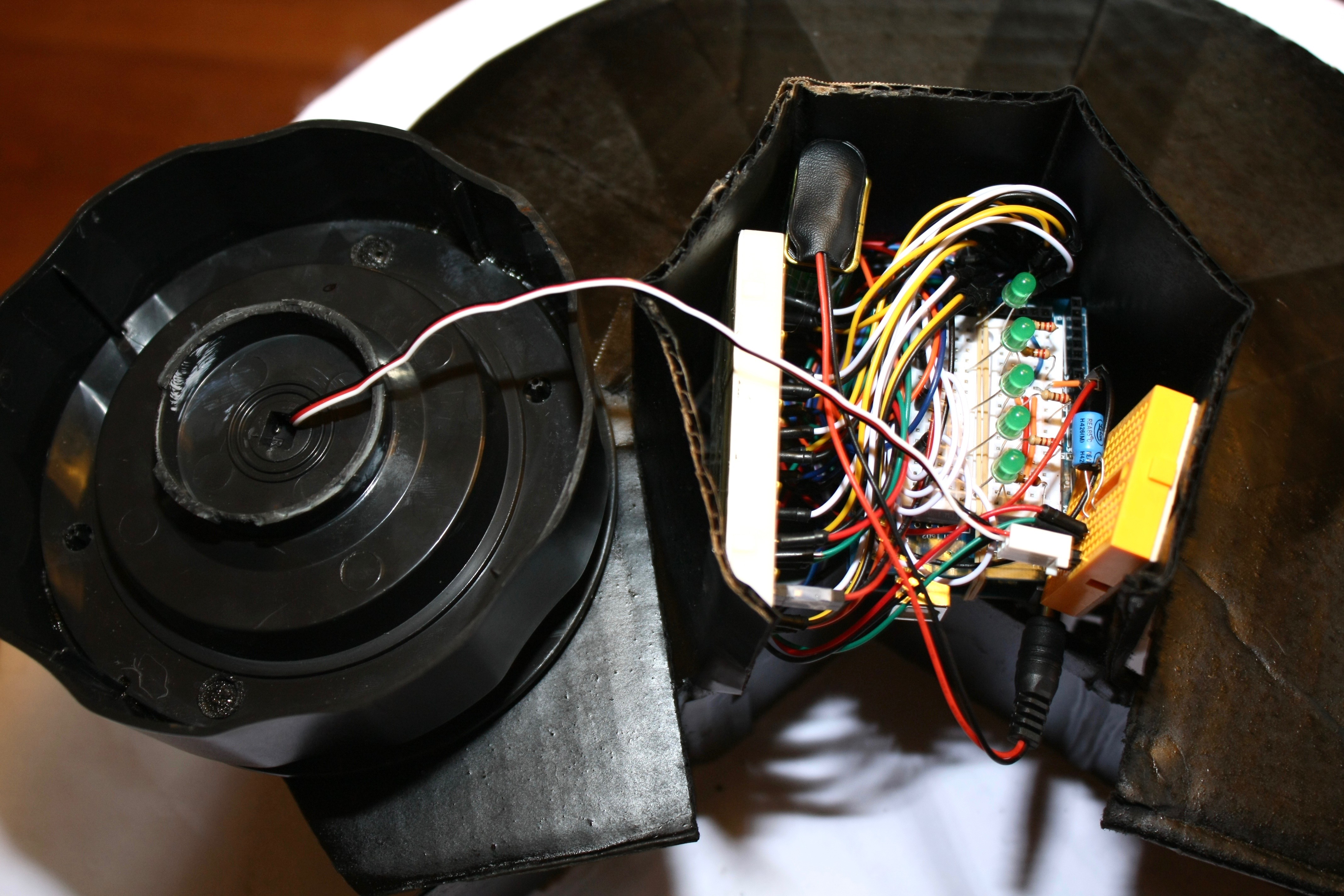 Automated Motion‑Tracking Camera Base with Arduino and Servo Control