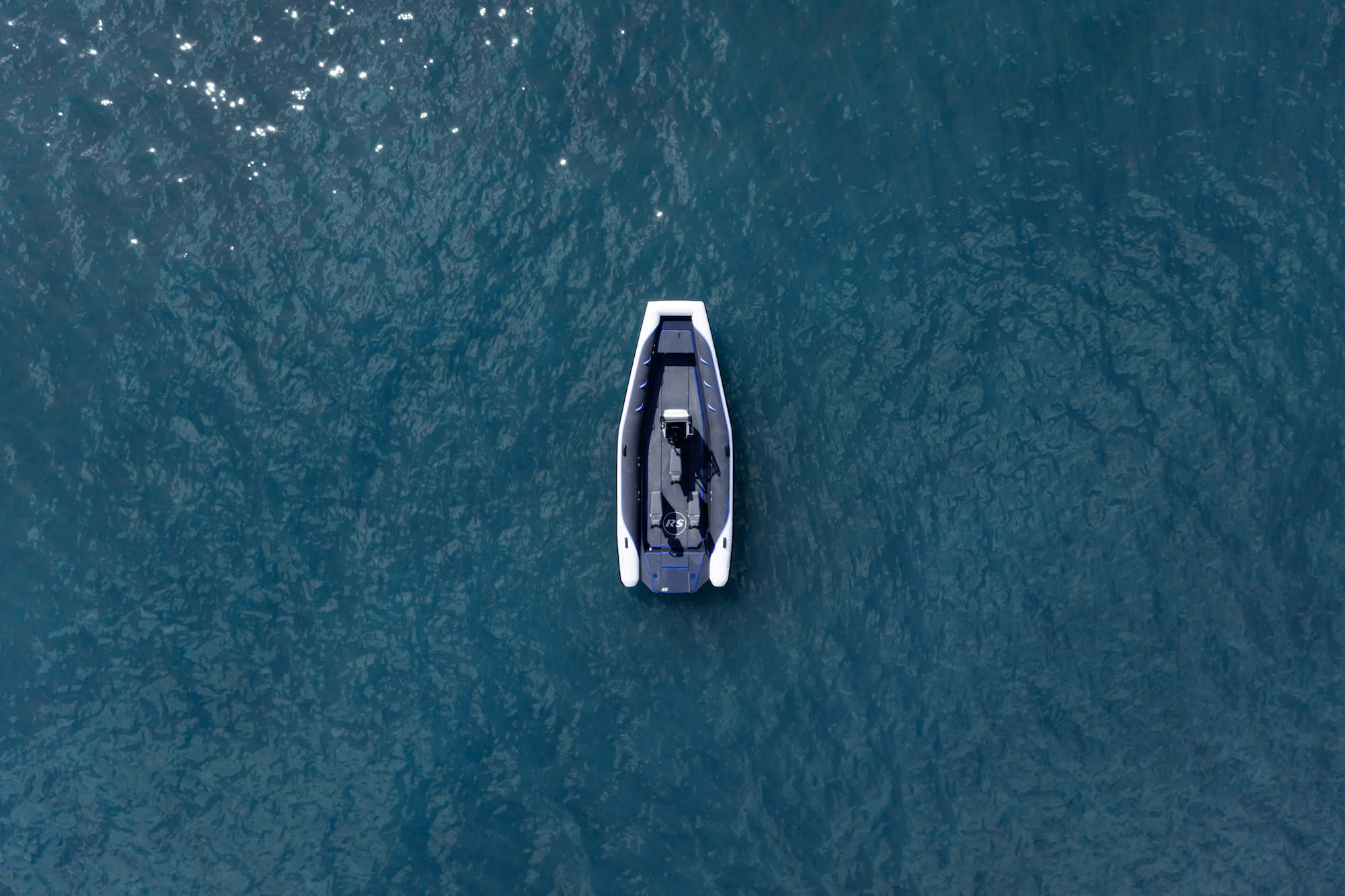 RS Sailing Introduces Sustainable All‑Electric RIB Built with Recycled Carbon Fiber