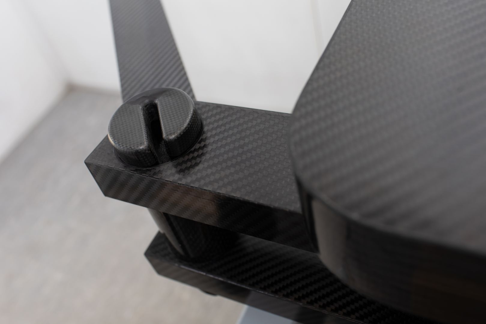 Revolutionizing Surgical Workstations: New Composite Table Design Boosts Efficiency and X‑ray Transparency